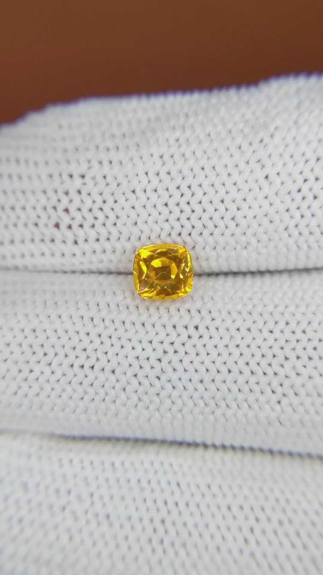 1.11 Ct. Orangish Yellow Sapphire from Ceylon (Sri Lanka) Size Video