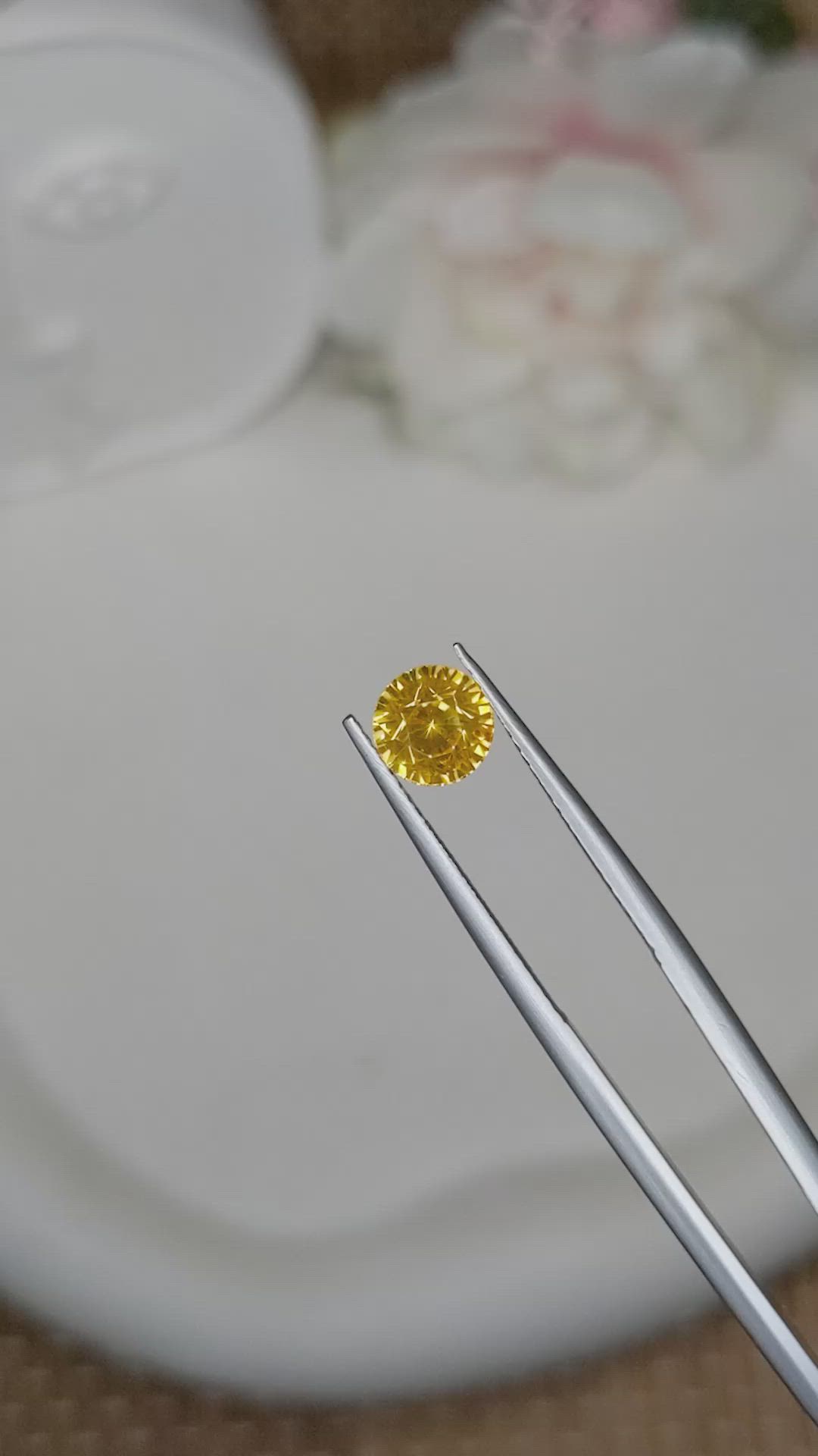 1.59 Ct. Yellow Sapphire from Ceylon (Sri Lanka) Size Video