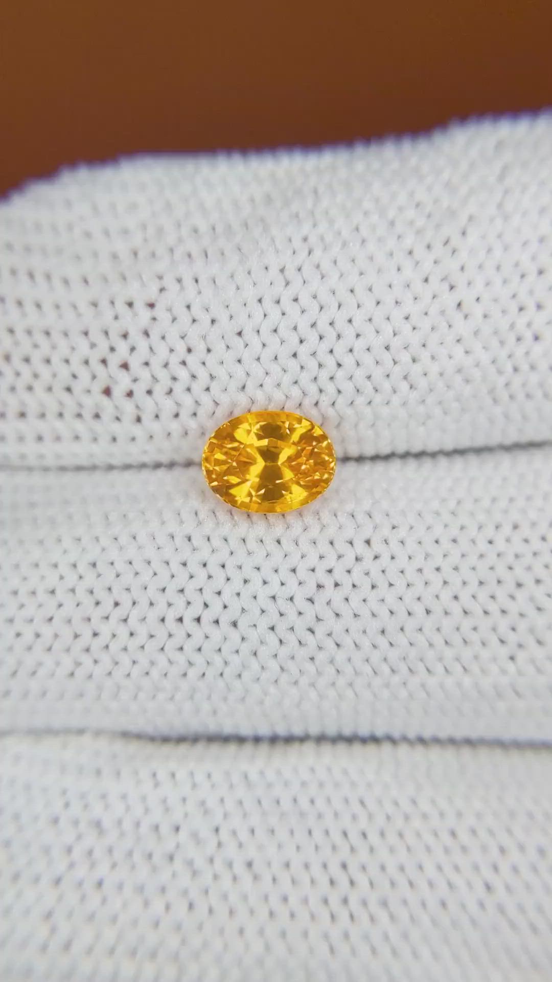 1.43 Ct. Orangish Yellow Sapphire from Ceylon (Sri Lanka) Size Video