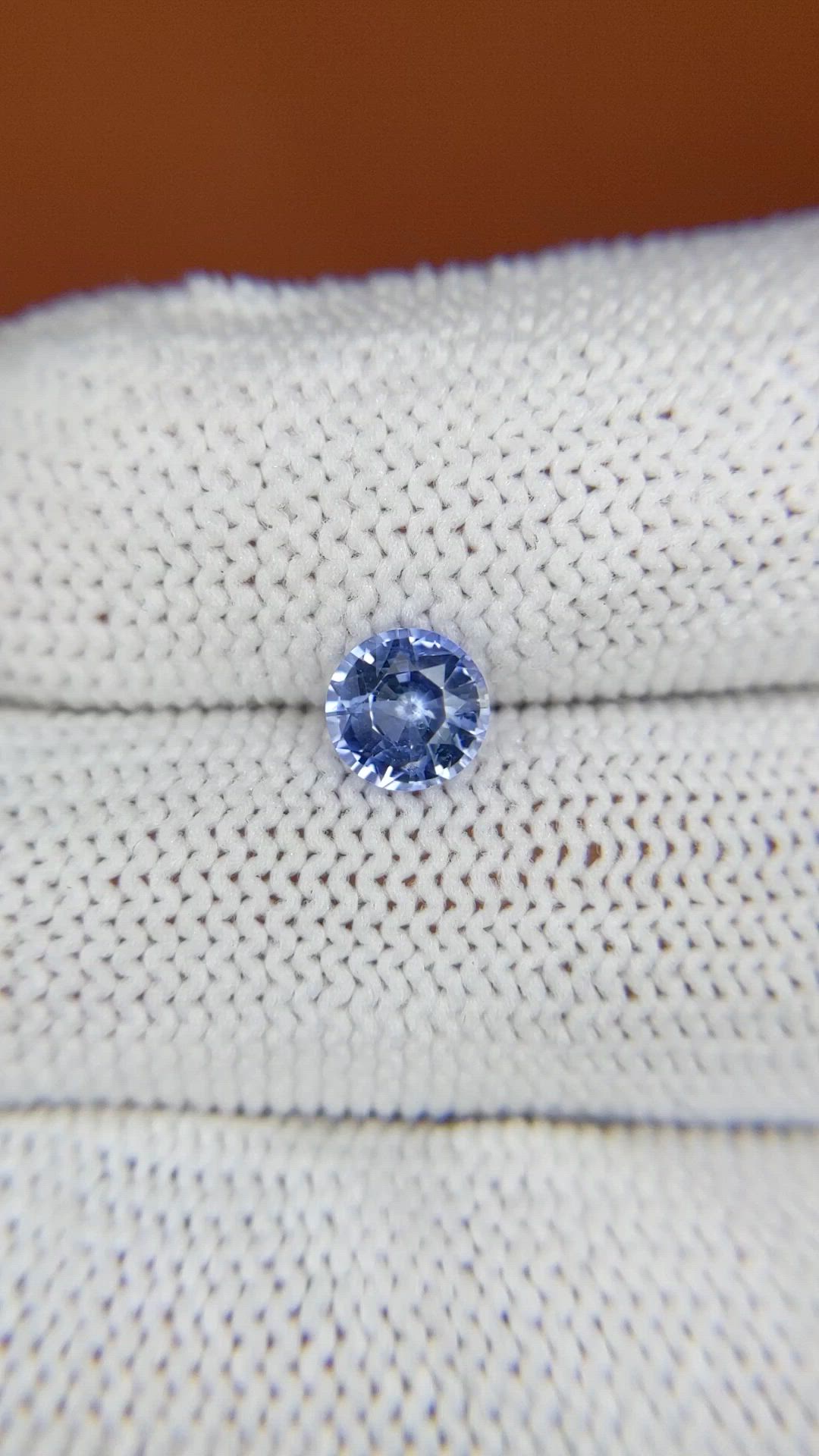 1.00 Ct. Blue Sapphire from Ceylon (Sri Lanka) Size Video