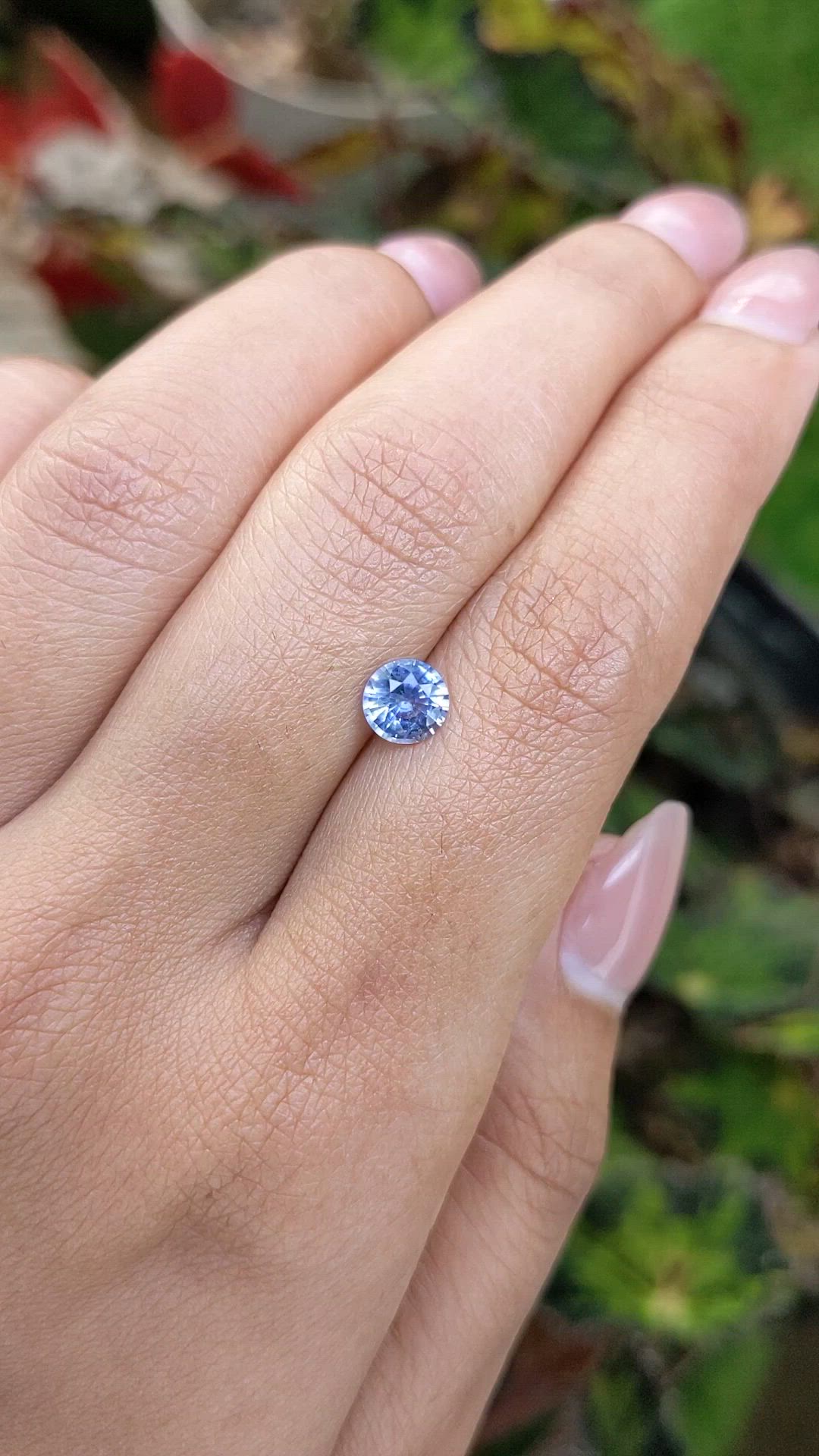 1.00 Ct. Blue Sapphire from Ceylon (Sri Lanka) Size Video