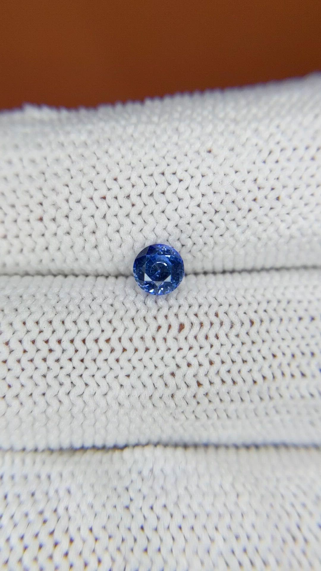 0.60 Ct. Blue Sapphire from Ceylon (Sri Lanka) Size Video