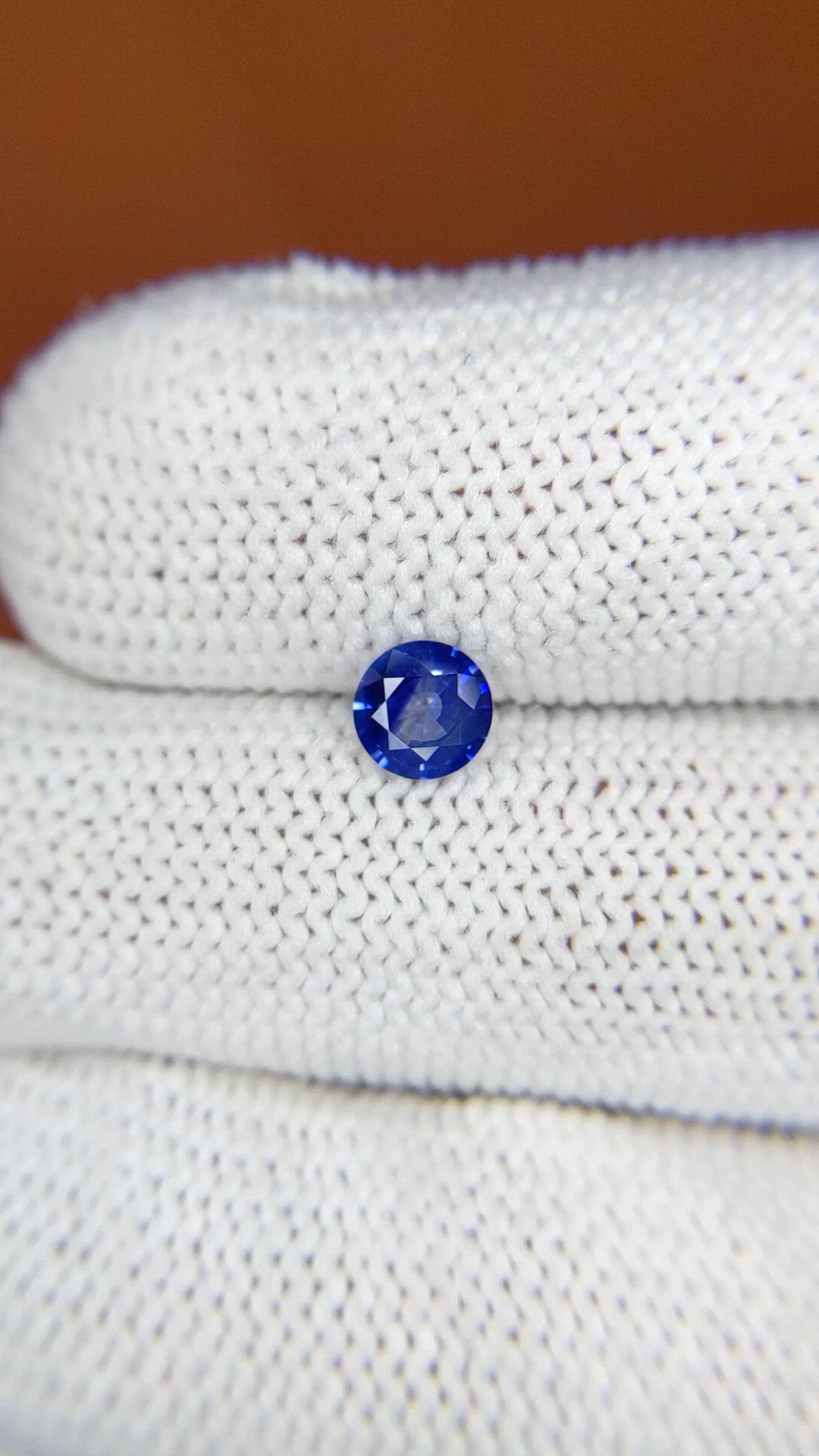 0.55 Ct. Blue Sapphire from Ceylon (Sri Lanka) Size Video
