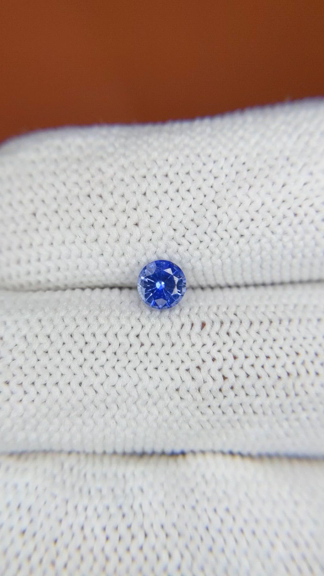 0.45 Ct. Blue Sapphire from Ceylon (Sri Lanka) Size Video