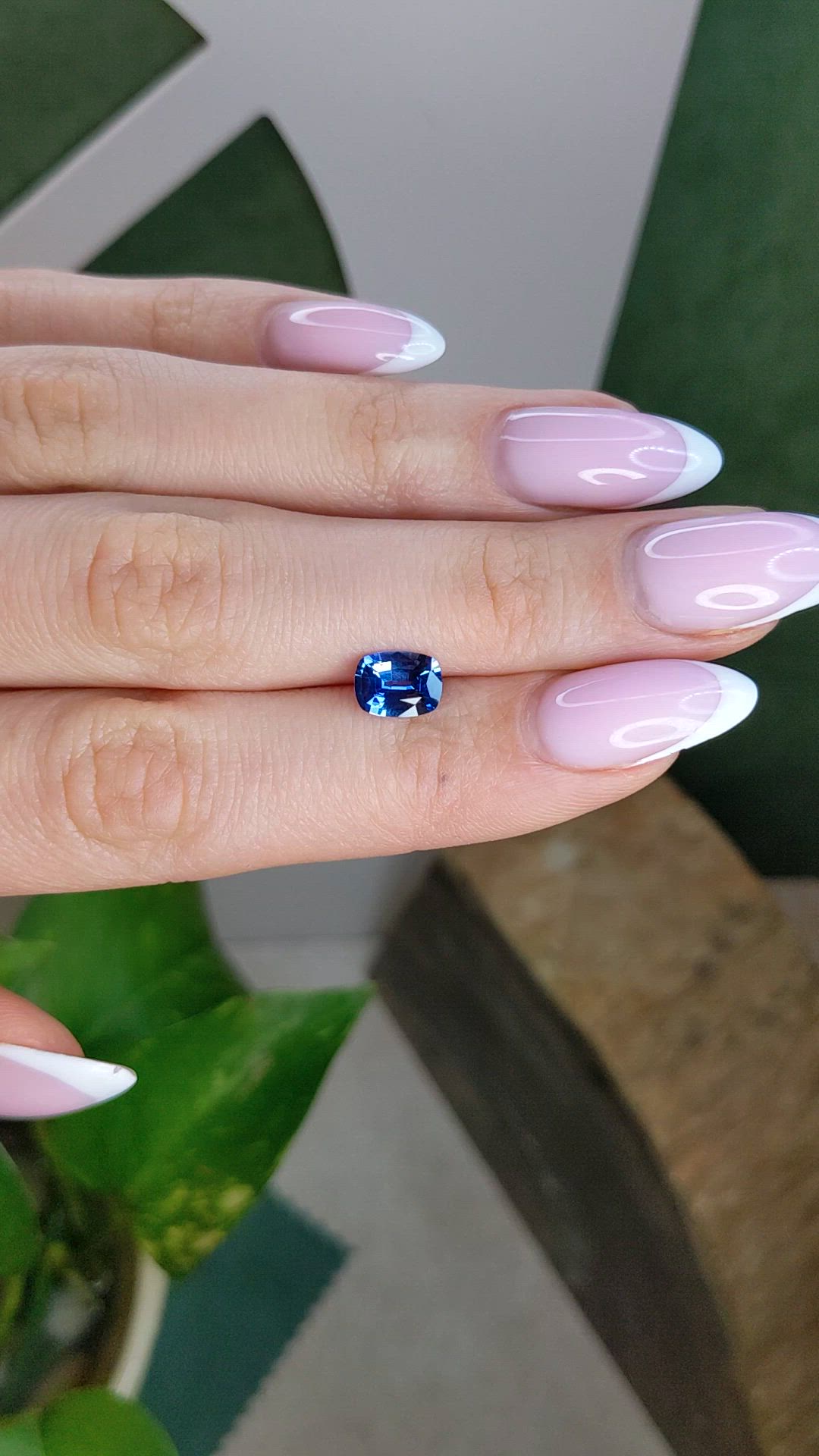 1.38 Ct. Blue Sapphire from Ceylon (Sri Lanka) Size Video
