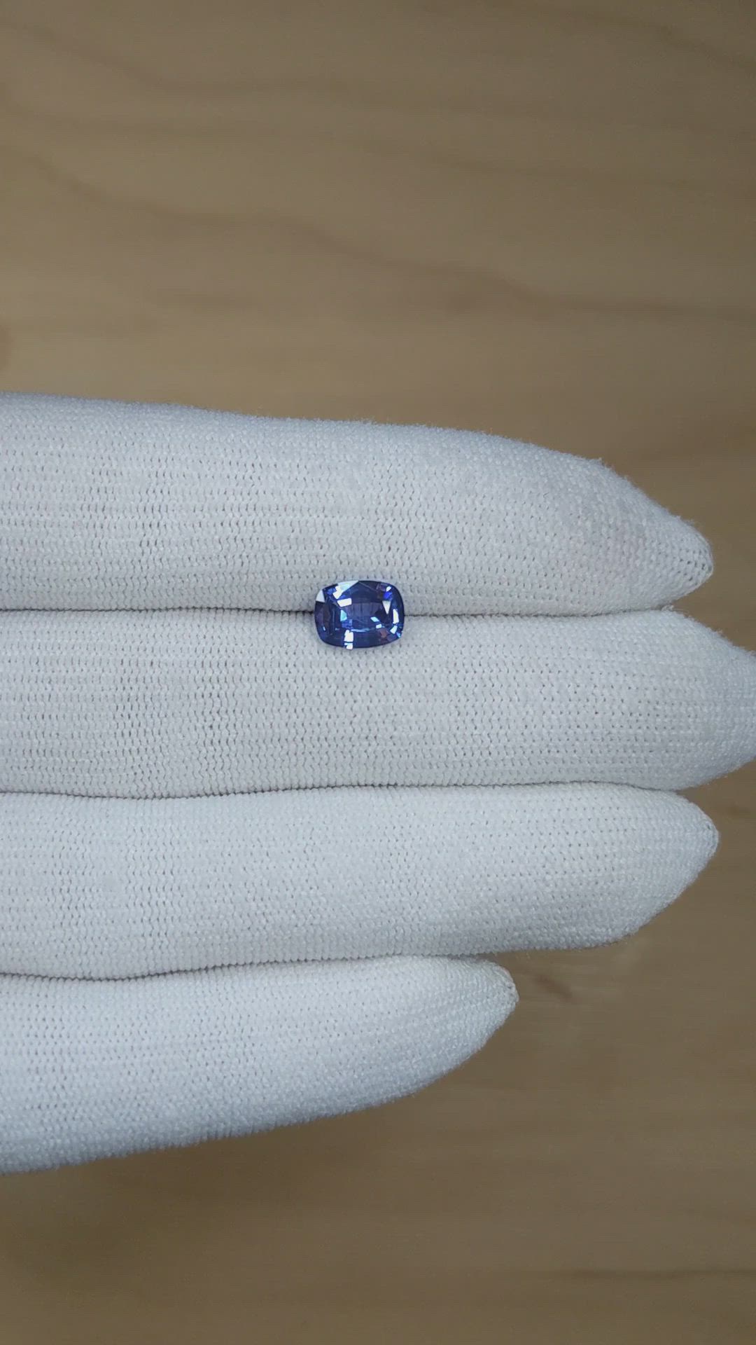 1.38 Ct. Blue Sapphire from Ceylon (Sri Lanka) Size Video