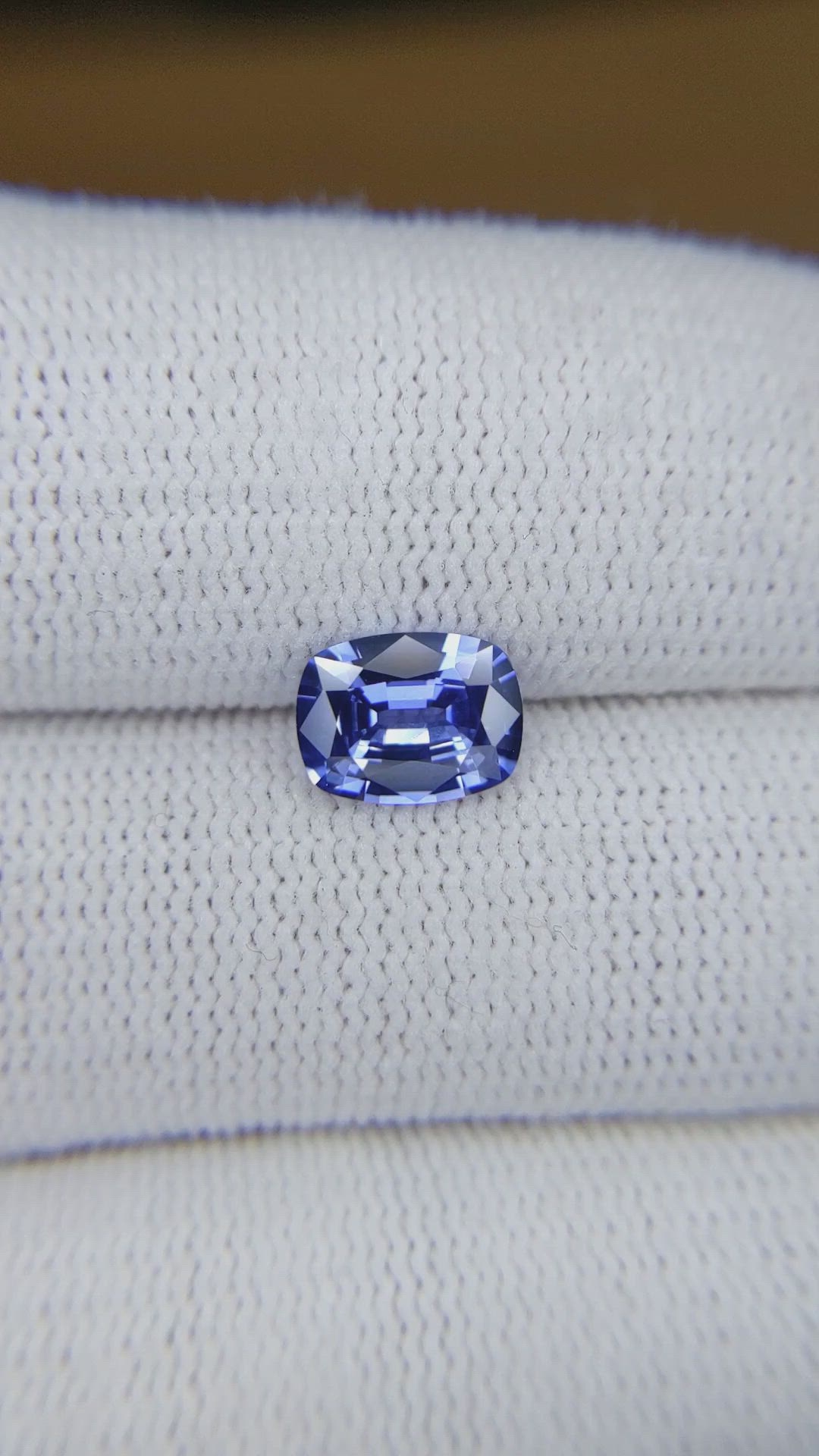 1.38 Ct. Blue Sapphire from Ceylon (Sri Lanka) Size Video