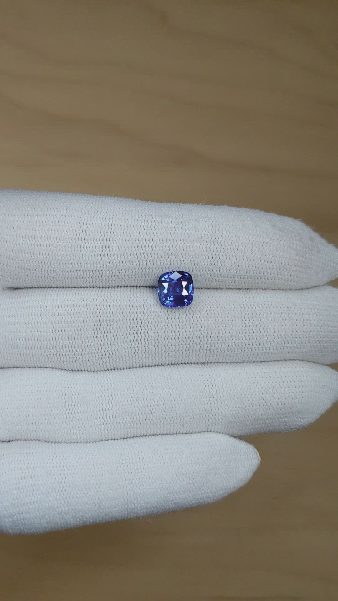 2.31 Ct. Blue Sapphire from Ceylon (Sri Lanka) Size Video