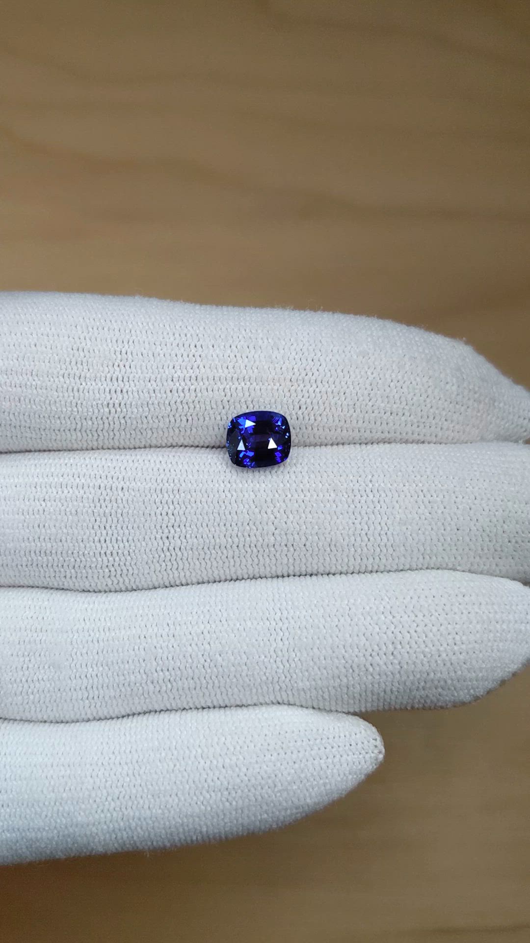 2.44 Ct. Blue Sapphire from Ceylon (Sri Lanka) Size Video