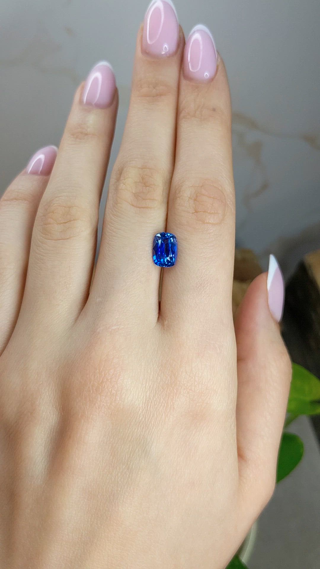 2.93 Ct. Blue Sapphire from Ceylon (Sri Lanka) Size Video