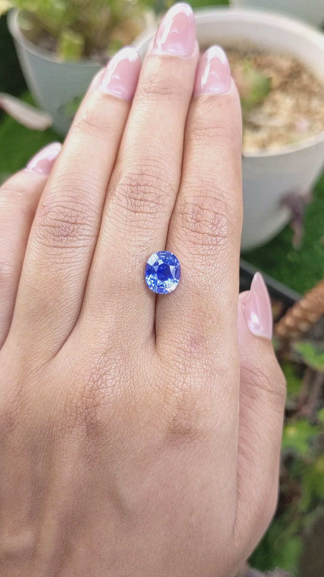 4.02 Ct. Blue Sapphire from Ceylon (Sri Lanka) Size Video