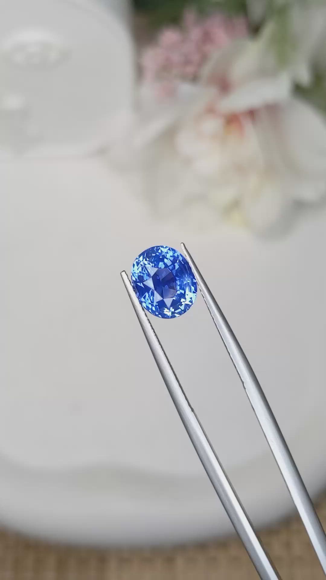 4.02 Ct. Blue Sapphire from Ceylon (Sri Lanka) Size Video