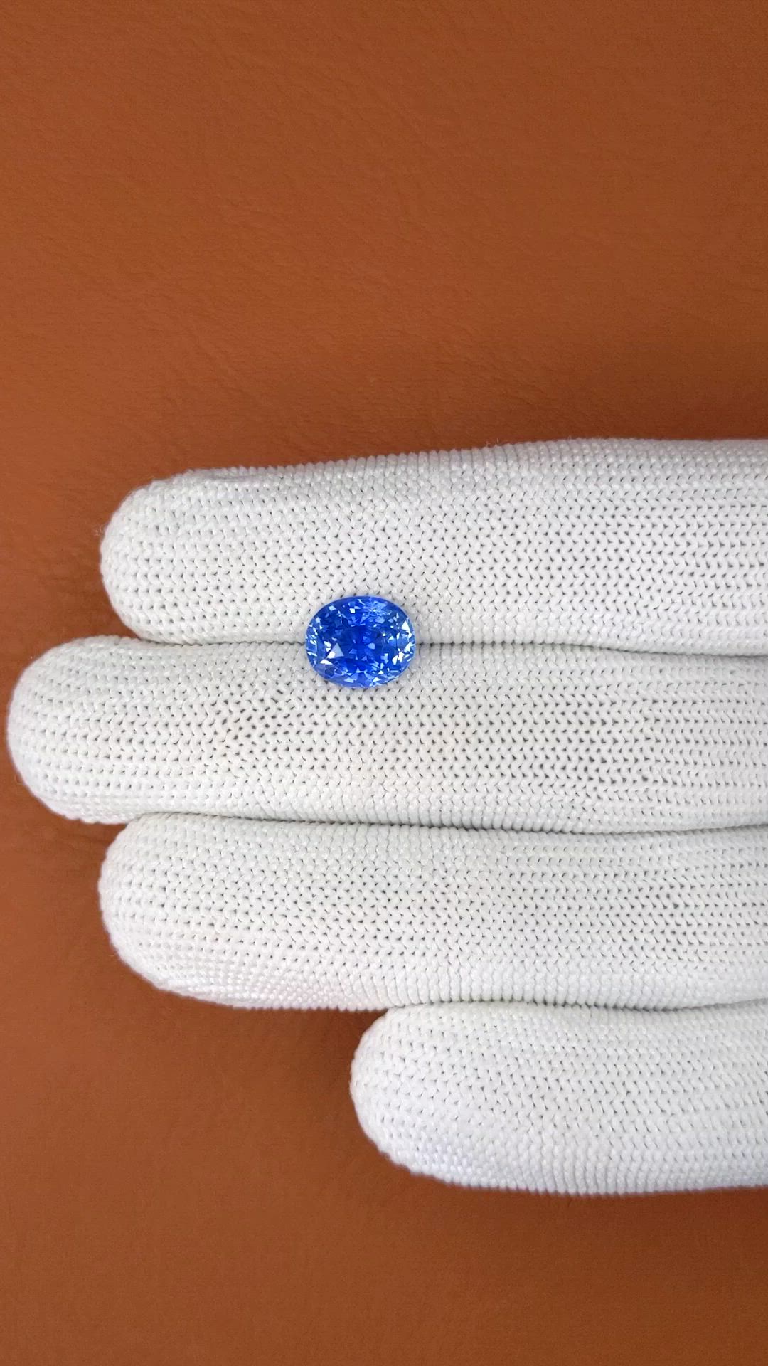 4.02 Ct. Blue Sapphire from Ceylon (Sri Lanka) Size Video