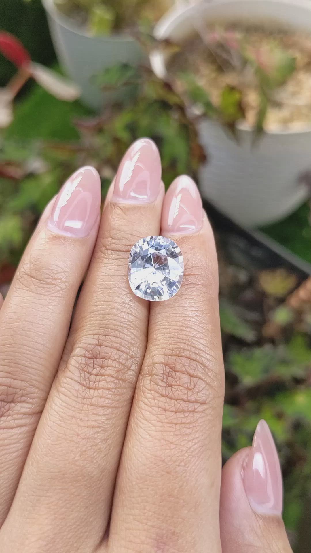 8.02 Ct. White Sapphire from Ceylon (Sri Lanka) Size Video
