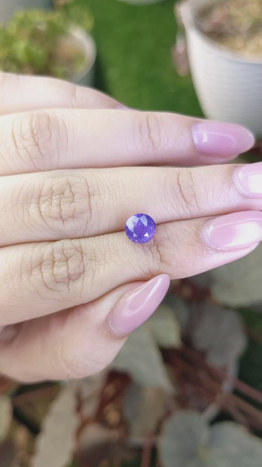 2.06 Ct. Pinkish Purple Sapphire from Ceylon (Sri Lanka) Size Video