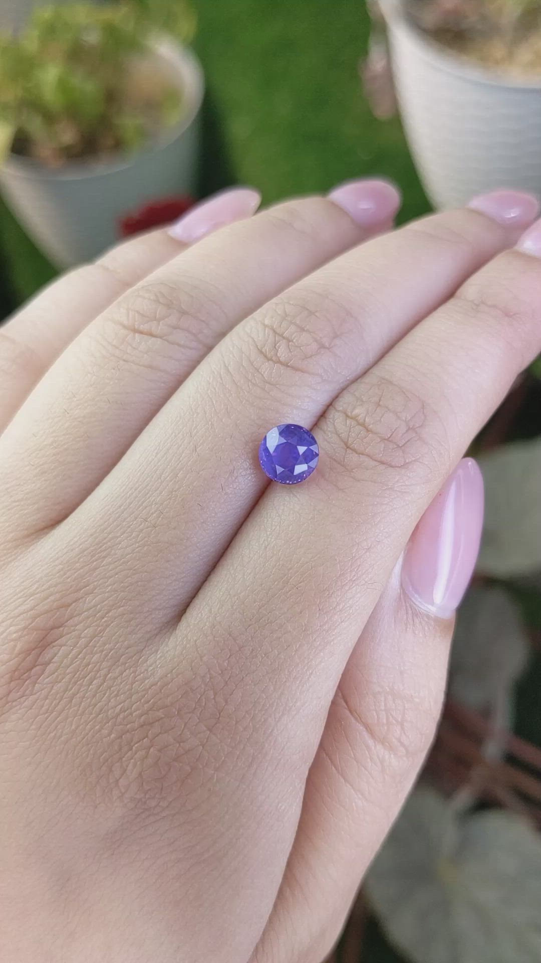 2.06 Ct. Pinkish Purple Sapphire from Ceylon (Sri Lanka) Size Video