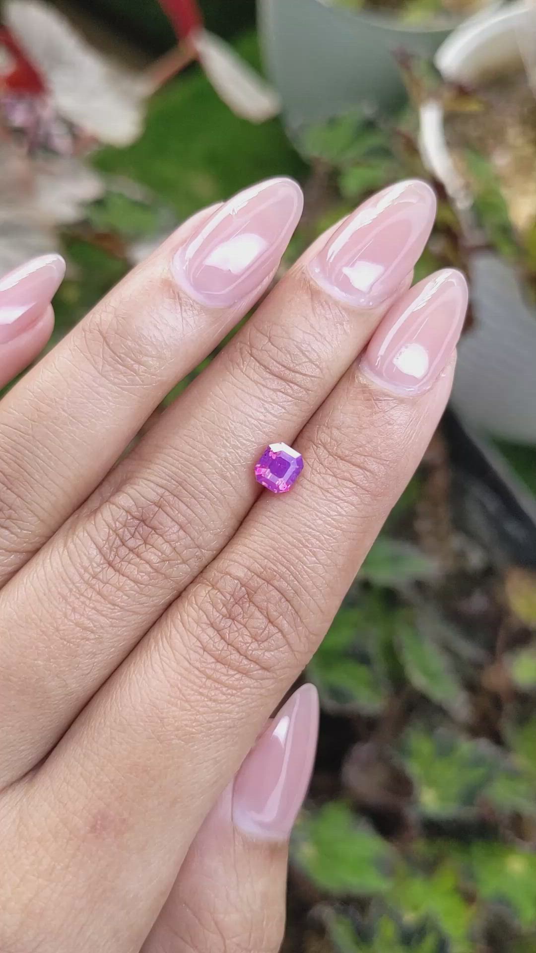 1.12 Ct. Pinkish Purple Sapphire from Ceylon (Sri Lanka) Size Video