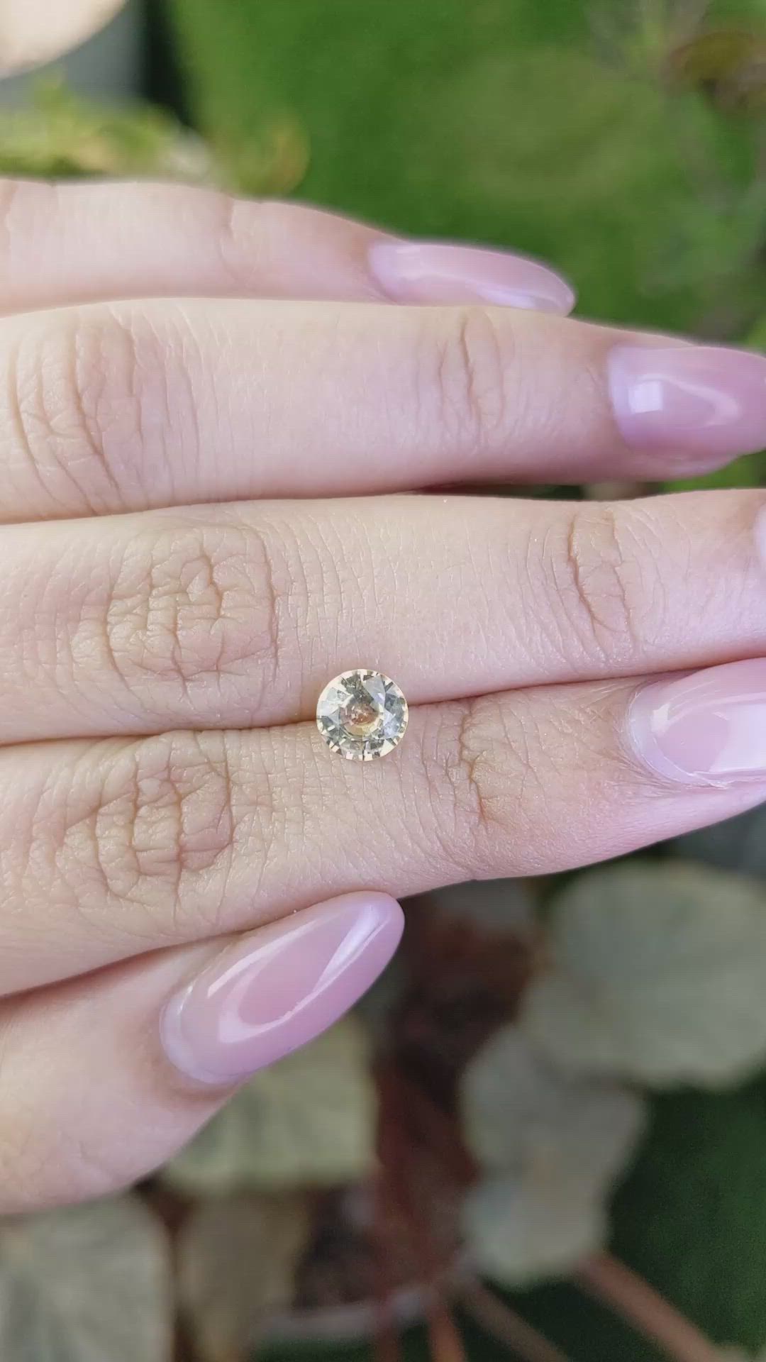1.03 Ct. Greenish Yellow Sapphire from Ceylon (Sri Lanka) Size Video