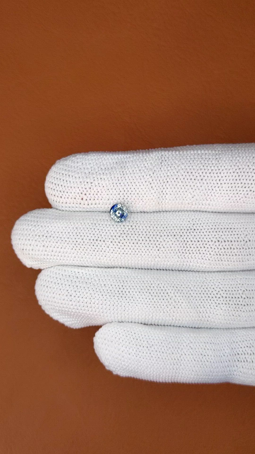 0.74 Ct. Bi Color / Parti Sapphire from Ceylon (Sri Lanka) Size Video