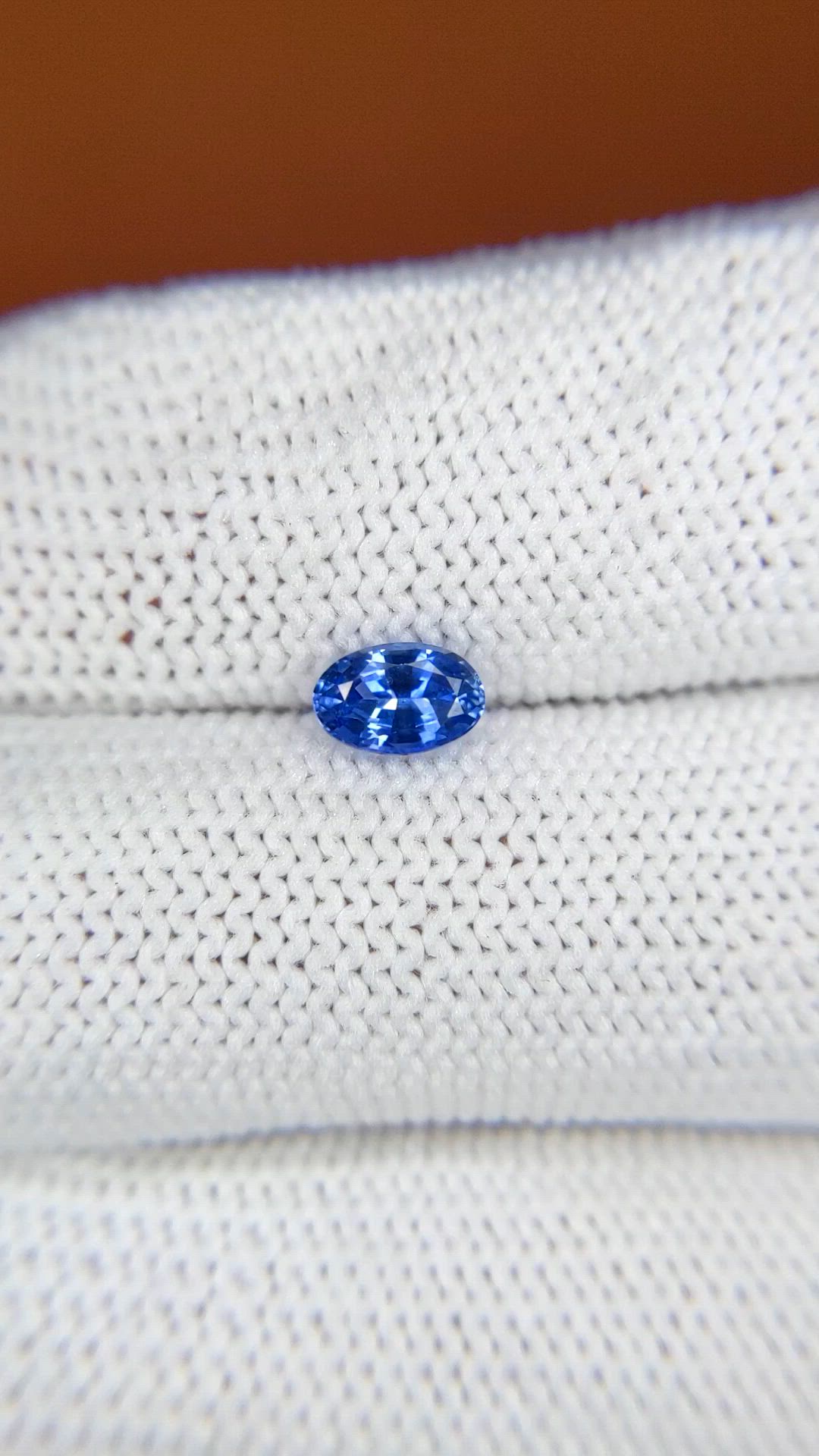 0.68 Ct. Blue Sapphire from Ceylon (Sri Lanka) Size Video