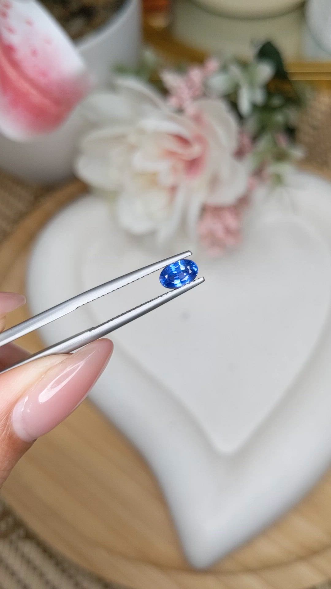 0.70 Ct. Blue Sapphire from Ceylon (Sri Lanka) Size Video