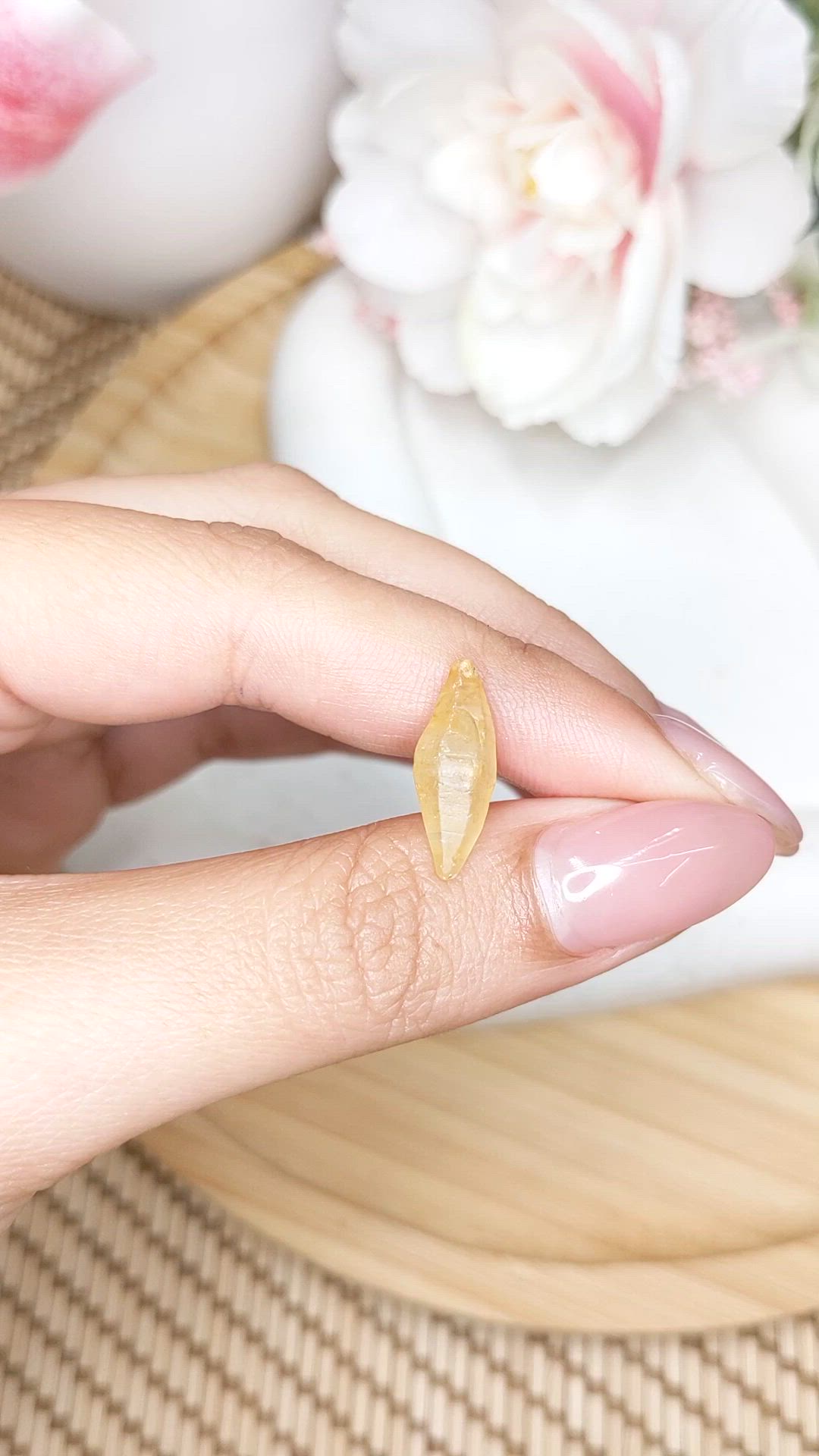 5.76 Ct. Yellow Sapphire from Ceylon (Sri Lanka) Size Video