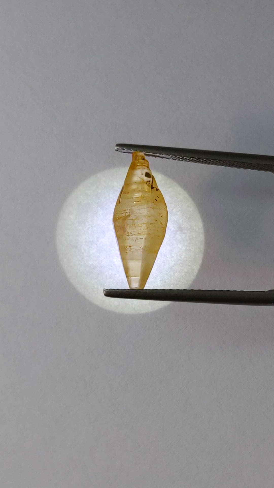 5.76 Ct. Yellow Sapphire from Ceylon (Sri Lanka) Size Video