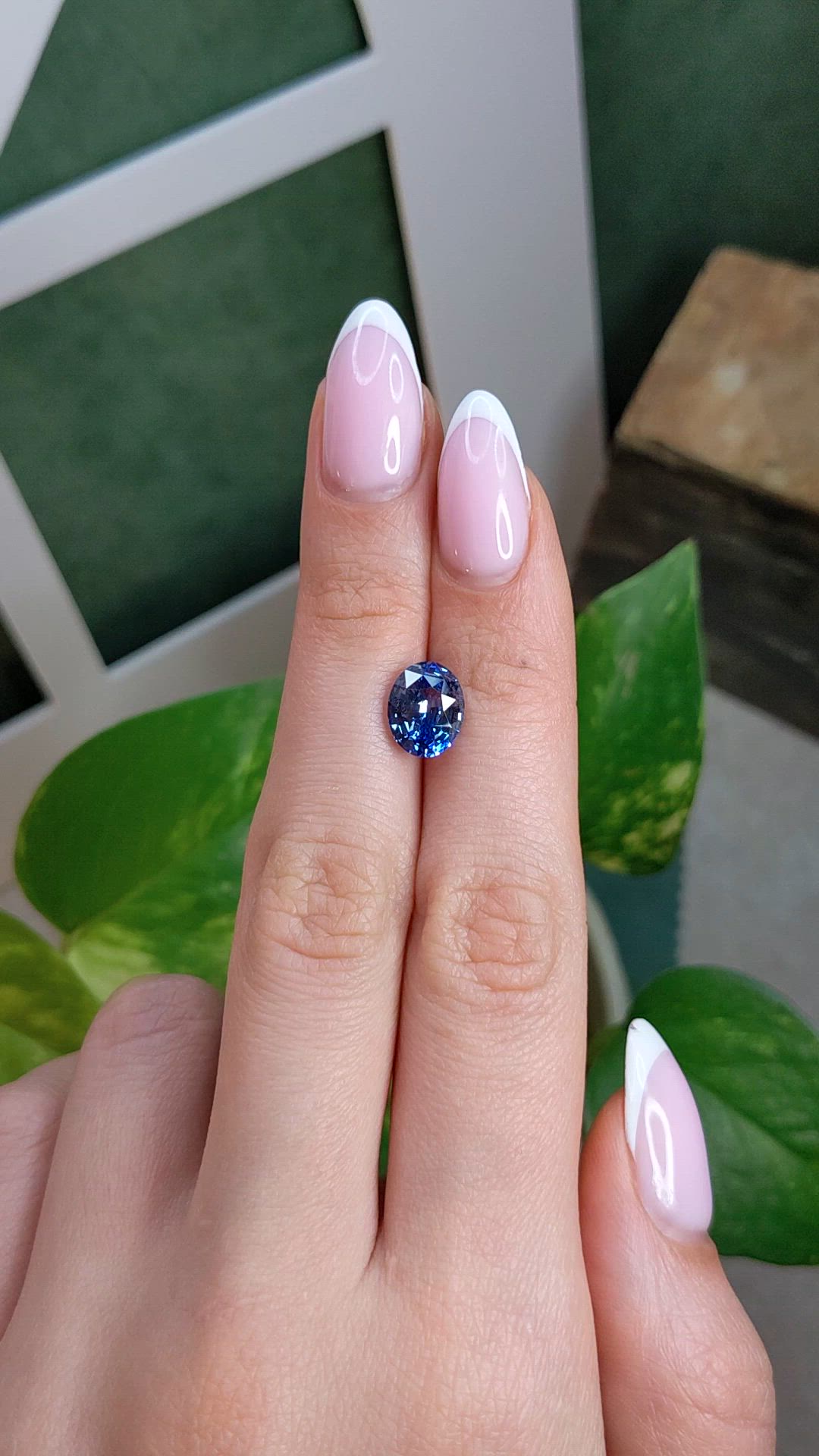 4.04 Ct. Blue Sapphire from Ceylon (Sri Lanka) Size Video