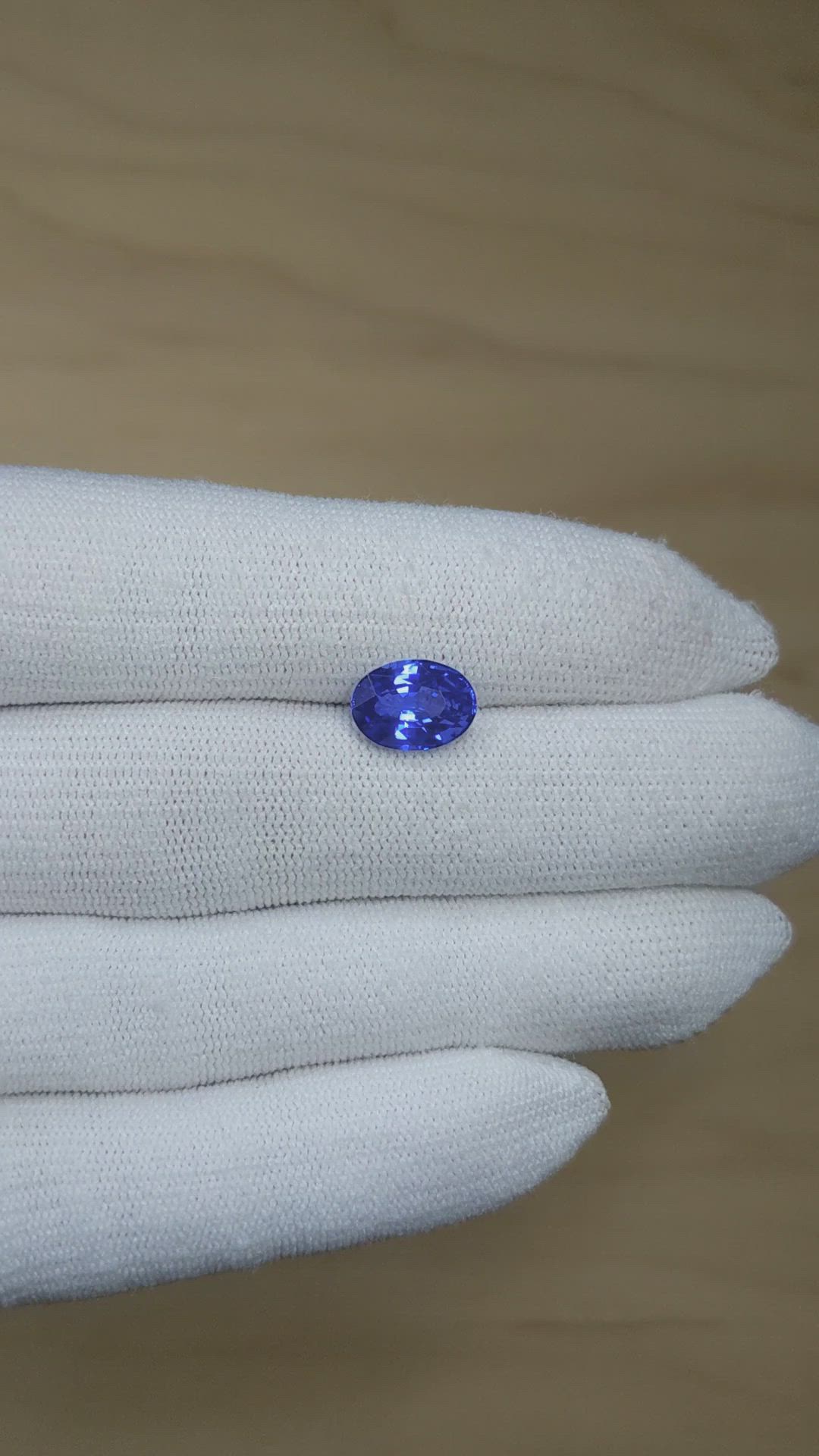 3.16 Ct. Blue Sapphire from Ceylon (Sri Lanka) Size Video