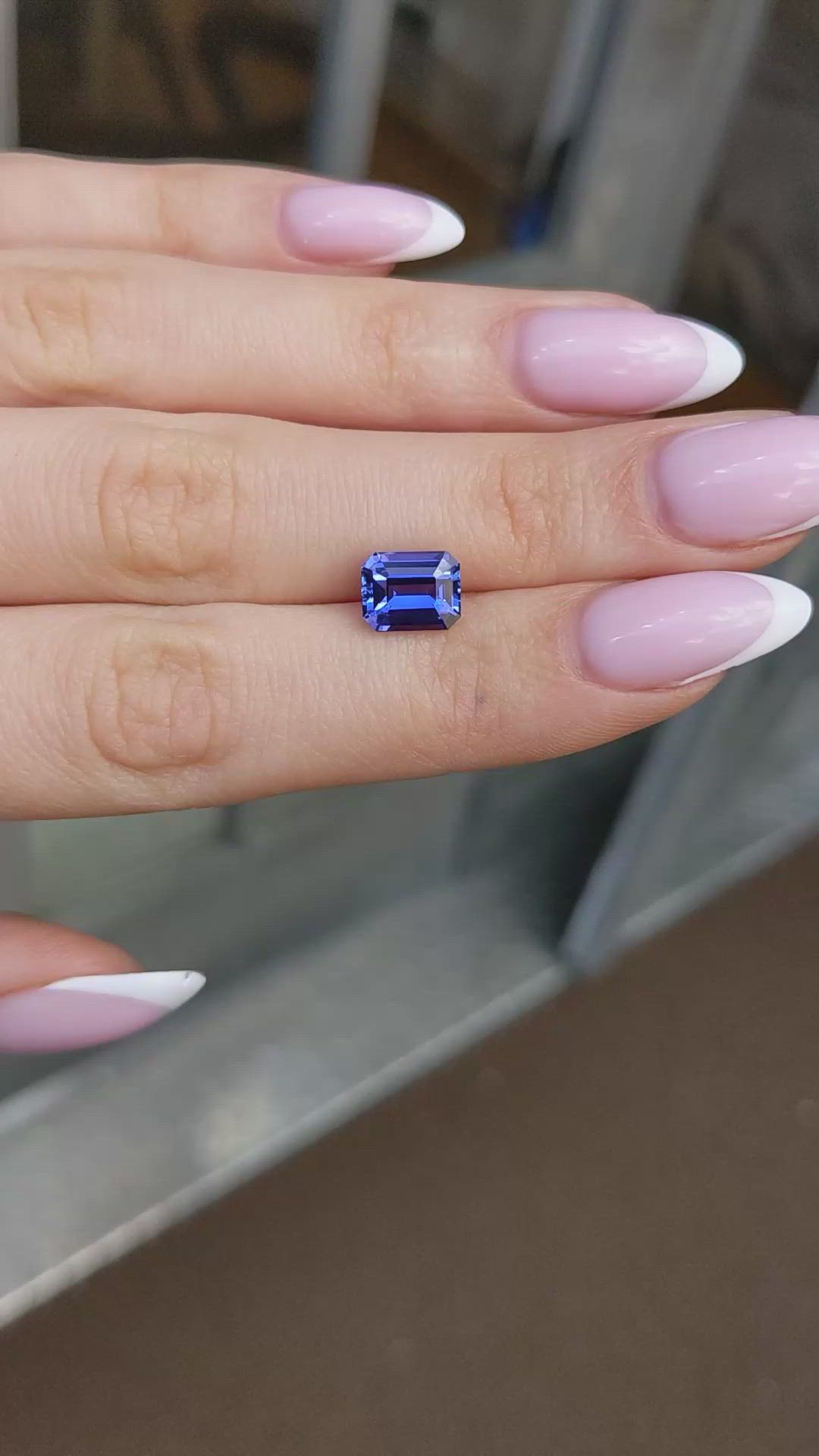 3.17 Ct. Purplish Blue Sapphire from Ceylon (Sri Lanka) Size Video
