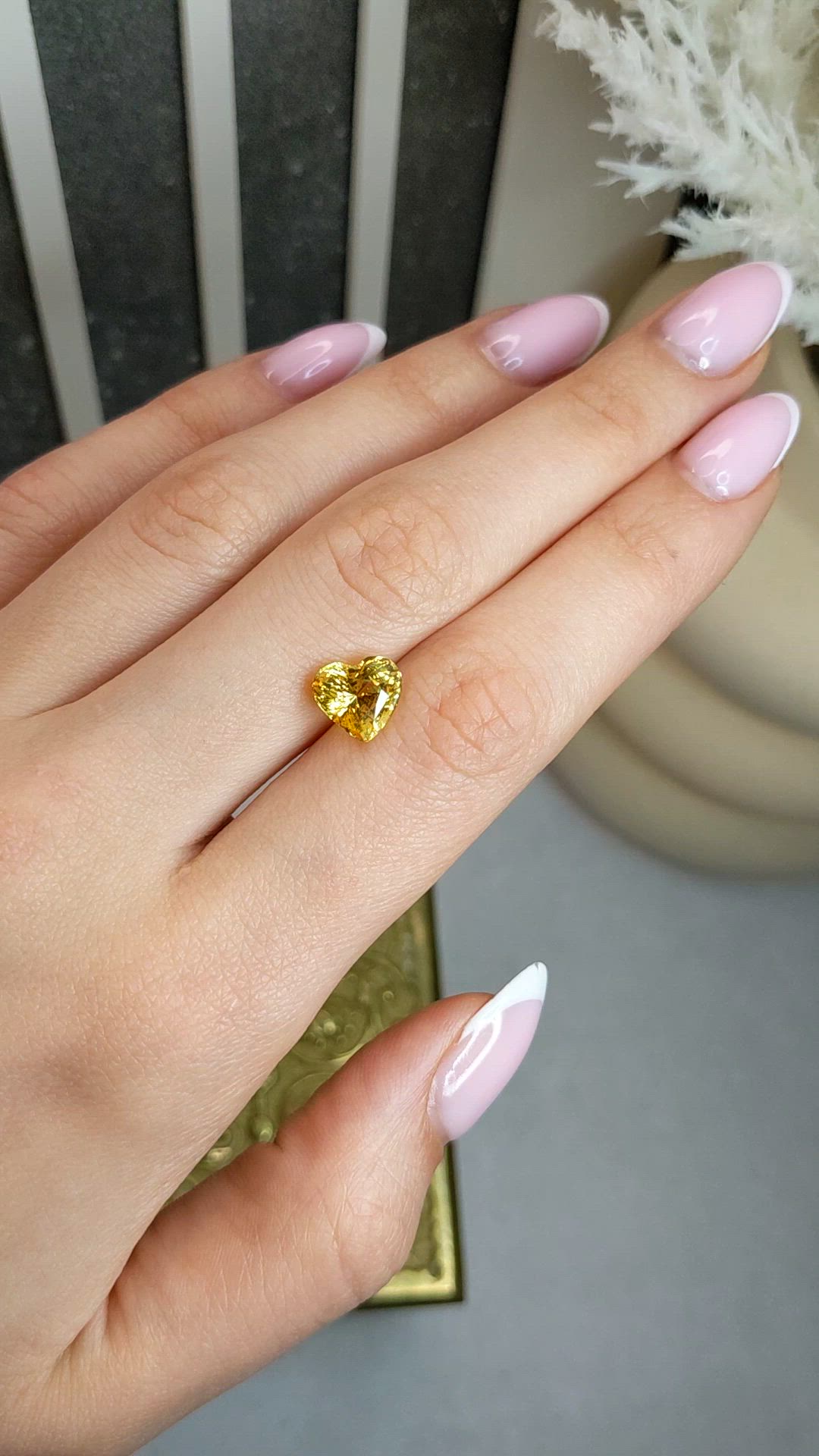 3.73 Ct. Yellow Sapphire from Ceylon (Sri Lanka) Size Video