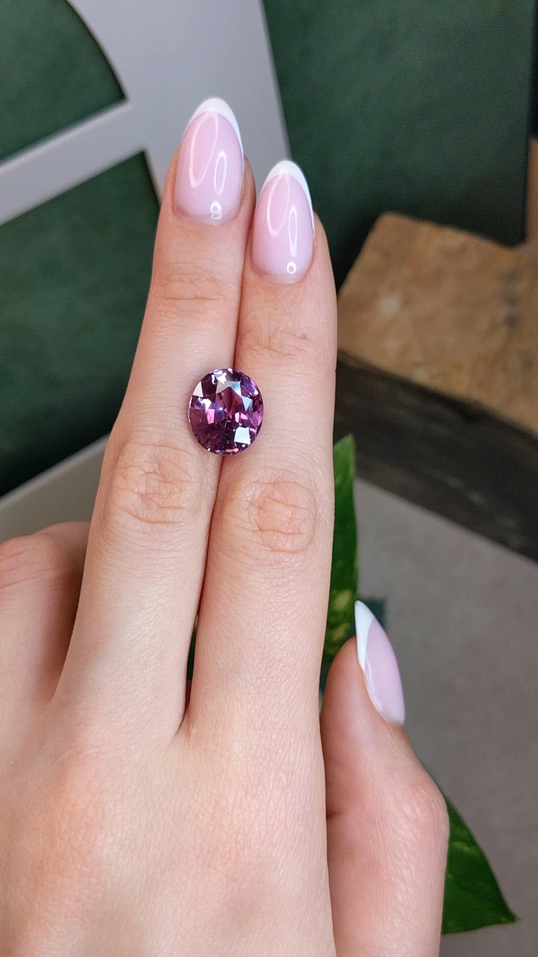 9.02 Ct. Pinkish Purple Sapphire from Ceylon (Sri Lanka) Size Video