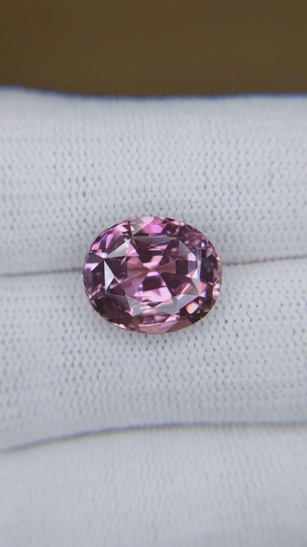 9.02 Ct. Pinkish Purple Sapphire from Ceylon (Sri Lanka) Size Video