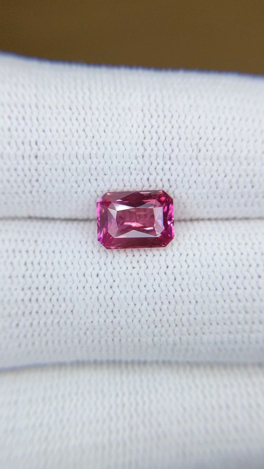 2.27 Ct. Purplish Pink Sapphire from Ceylon (Sri Lanka) Size Video