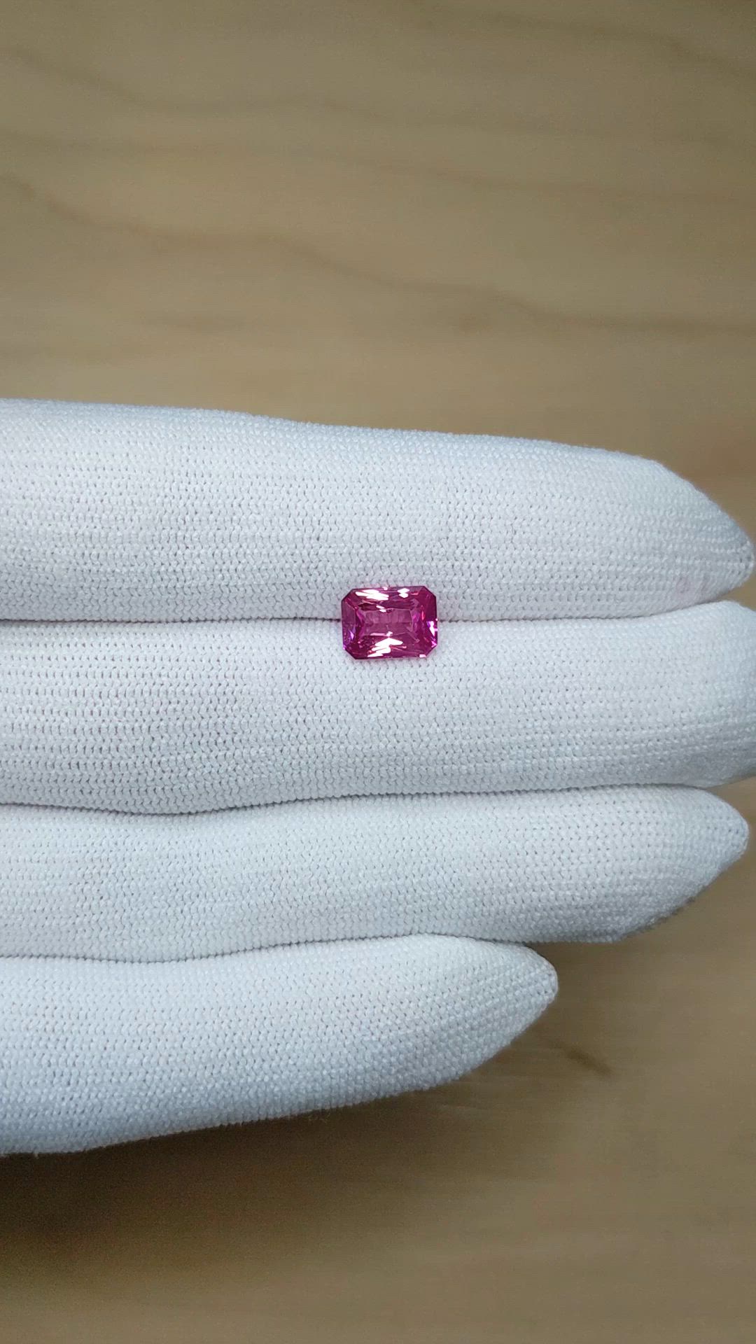 2.27 Ct. Purplish Pink Sapphire from Ceylon (Sri Lanka) Size Video