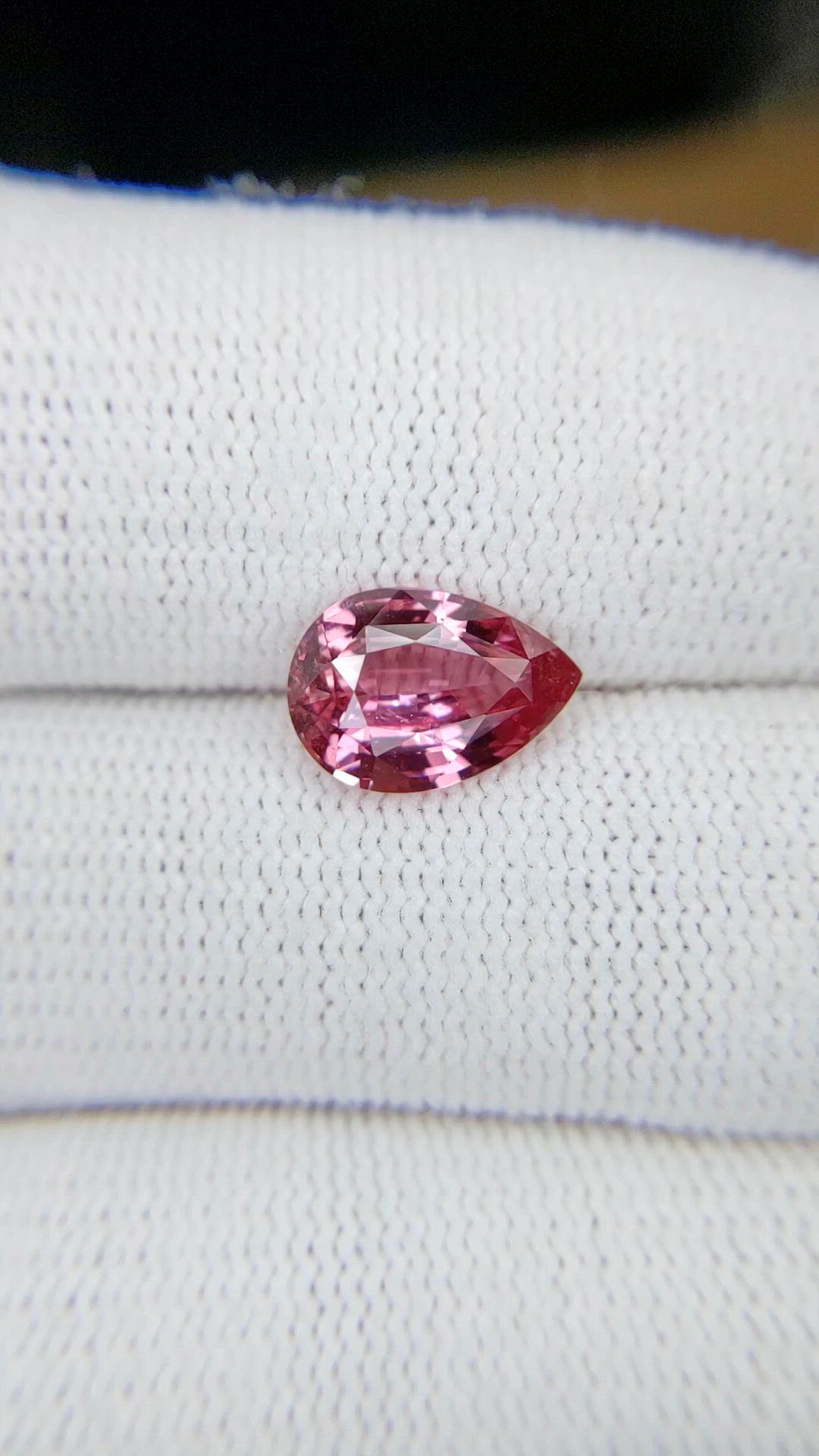 2.64 Ct. Pink Sapphire from Ceylon (Sri Lanka) Size Video
