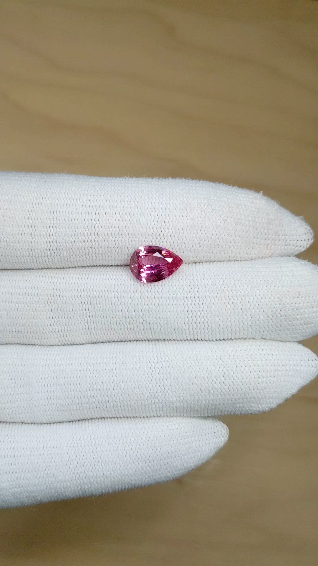 2.64 Ct. Pink Sapphire from Ceylon (Sri Lanka) Size Video