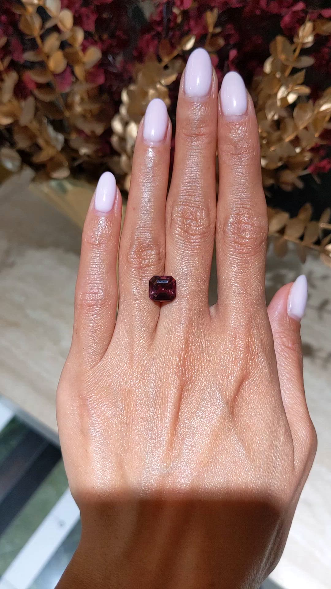 4.01 Ct. Reddish Pink Sapphire from Ceylon (Sri Lanka) Size Video