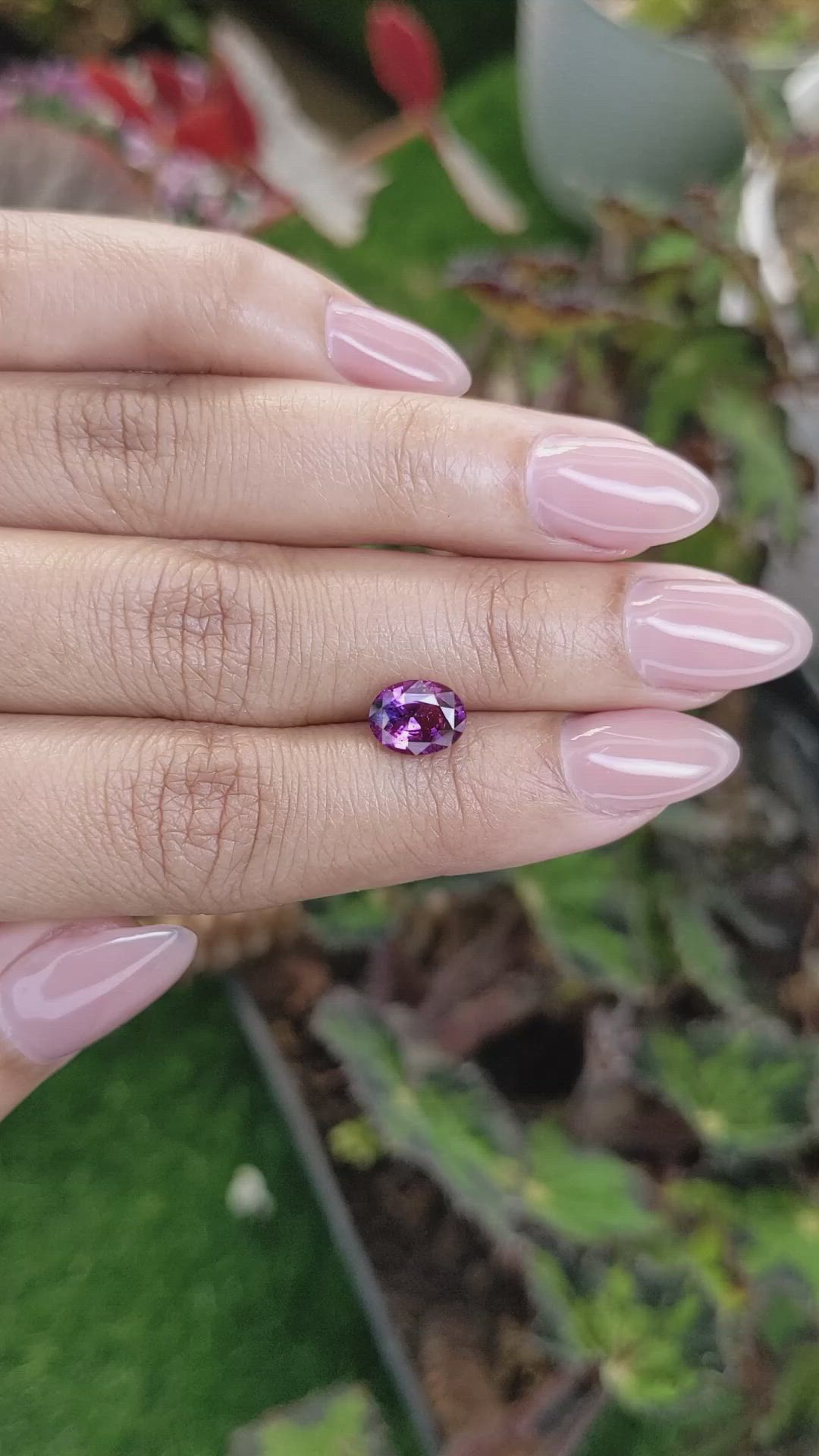 2.14 Ct. Pinkish Purple Sapphire from Ceylon (Sri Lanka) Size Video