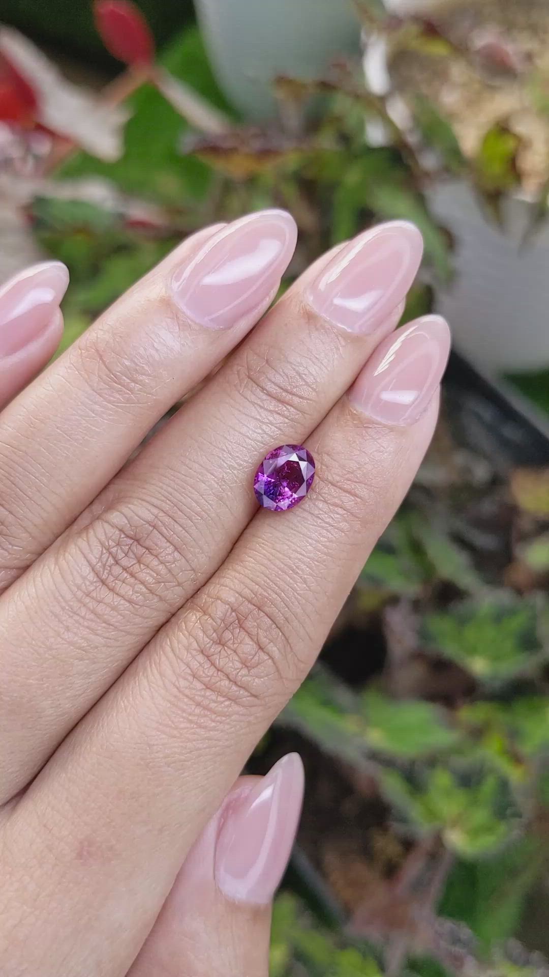 2.14 Ct. Pinkish Purple Sapphire from Ceylon (Sri Lanka) Size Video