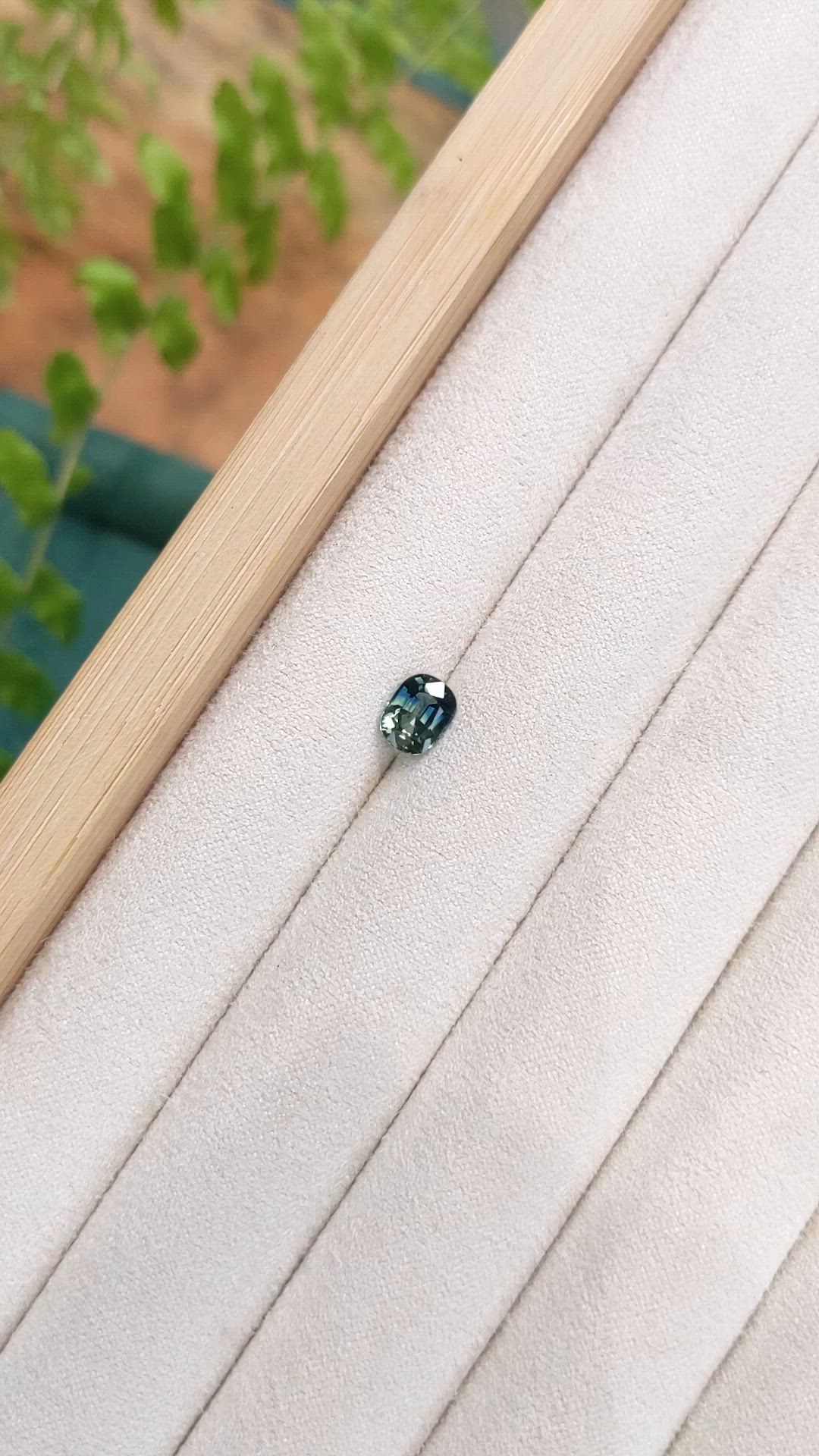 1.05 Ct. Bi Color / Parti Sapphire from Madagascar Size Video