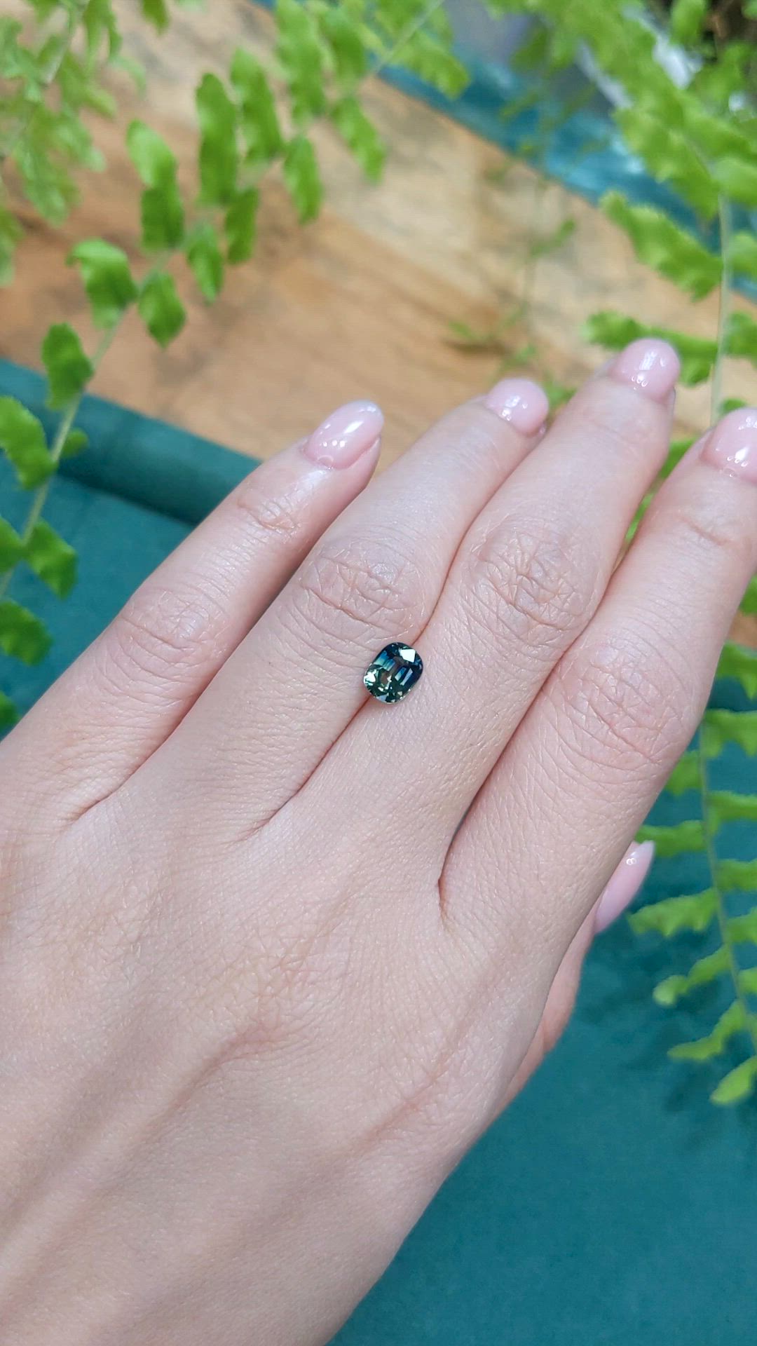 1.05 Ct. Bi Color / Parti Sapphire from Madagascar Size Video