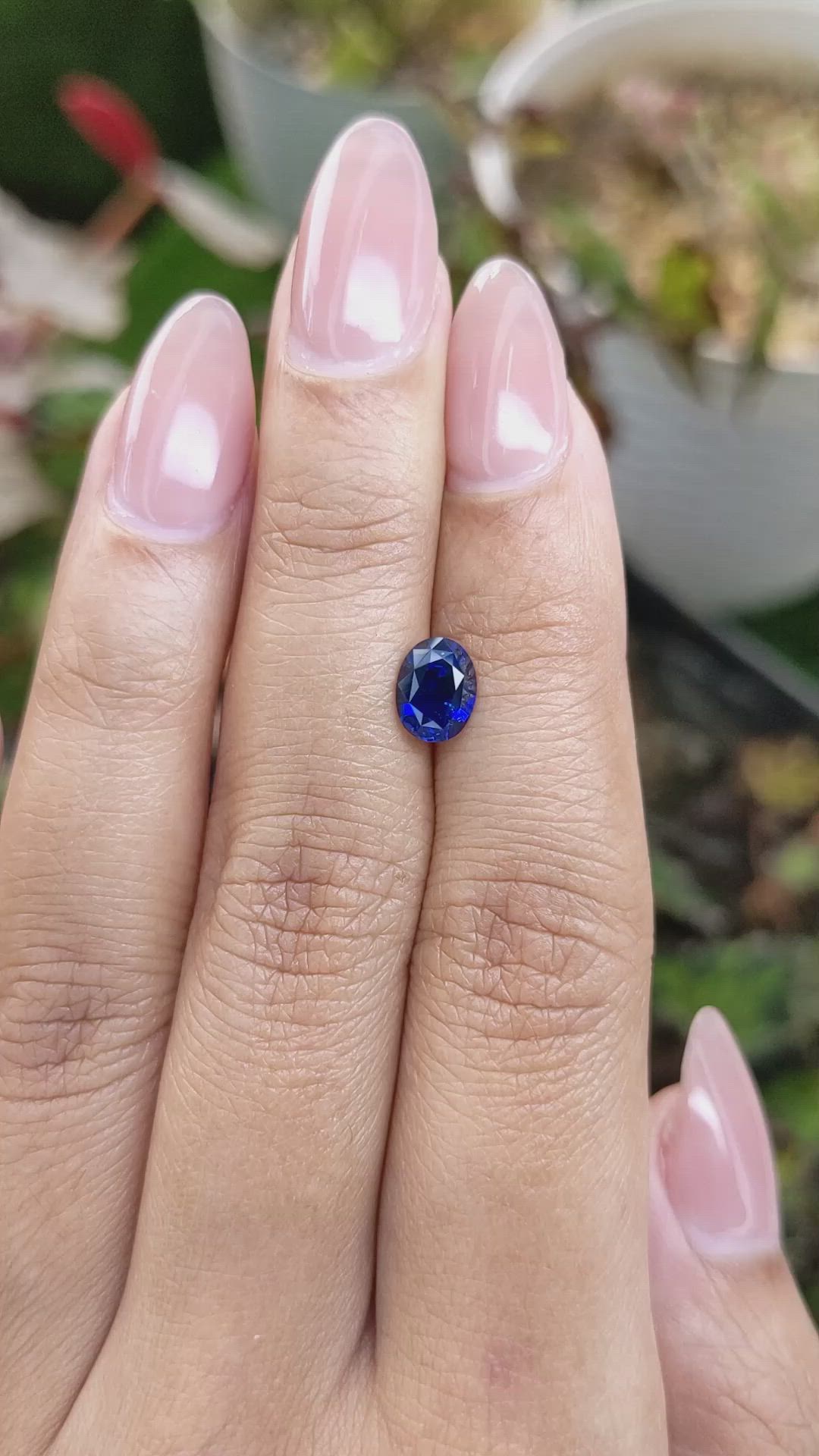 1.27 Ct. Blue Sapphire from Ceylon (Sri Lanka) Size Video