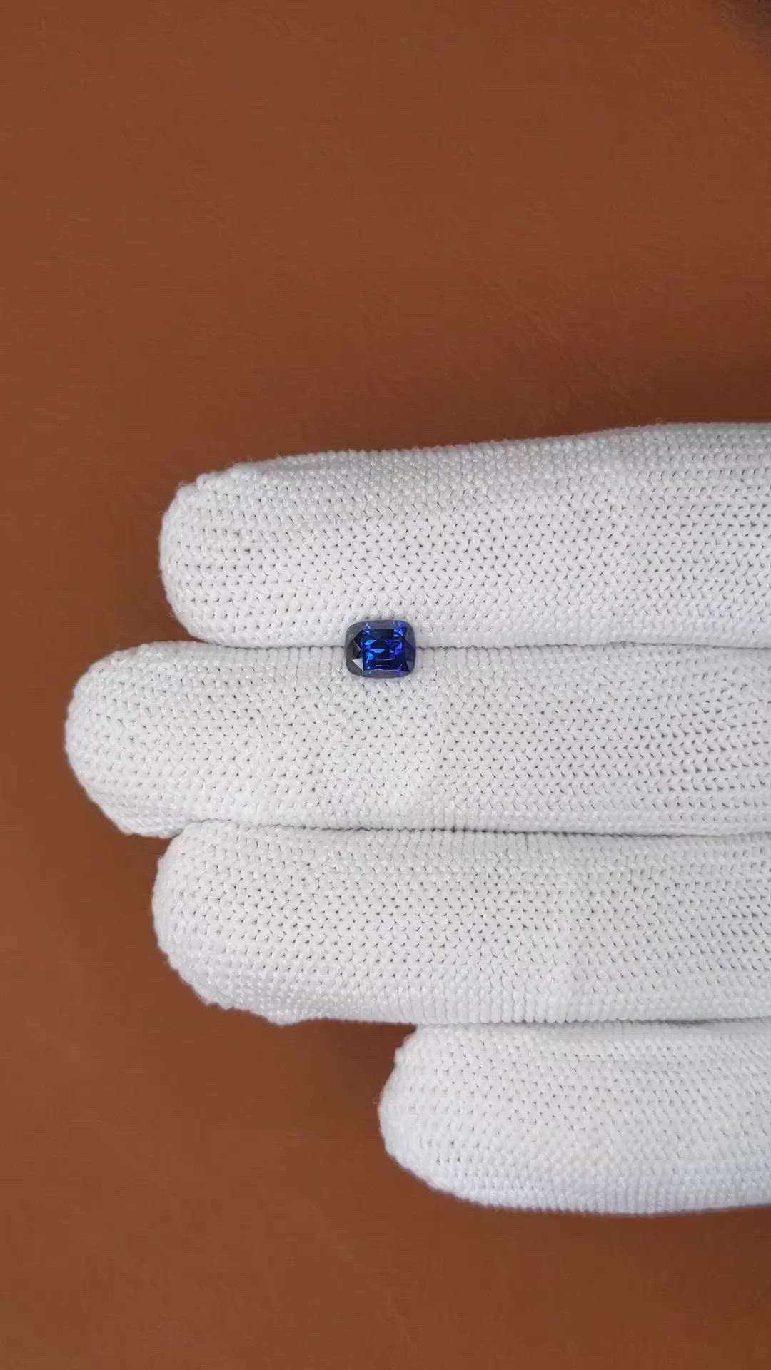 1.10 Ct. Blue Sapphire from Ceylon (Sri Lanka) Size Video