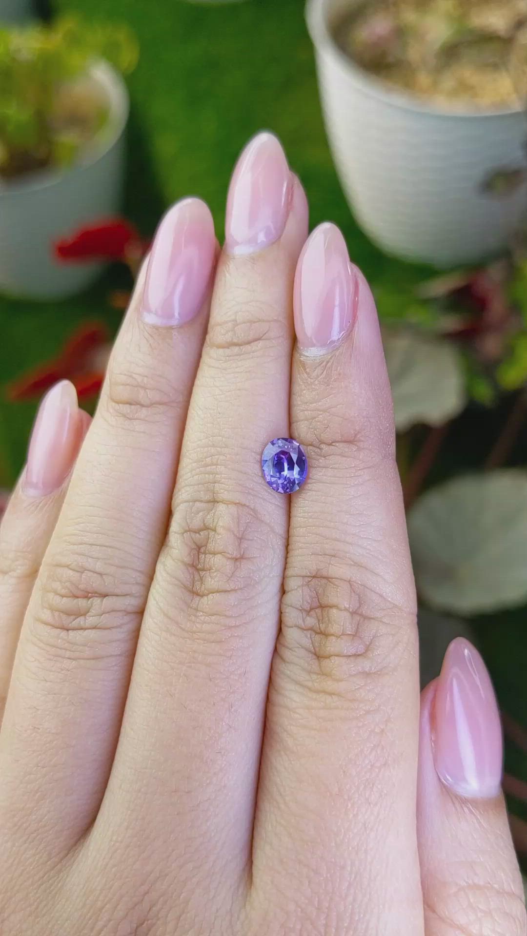 1.03 Ct. Pinkish Purple Sapphire from Ceylon (Sri Lanka) Size Video