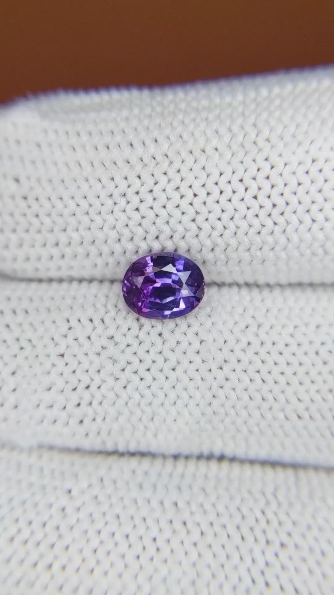 1.03 Ct. Pinkish Purple Sapphire from Ceylon (Sri Lanka) Size Video
