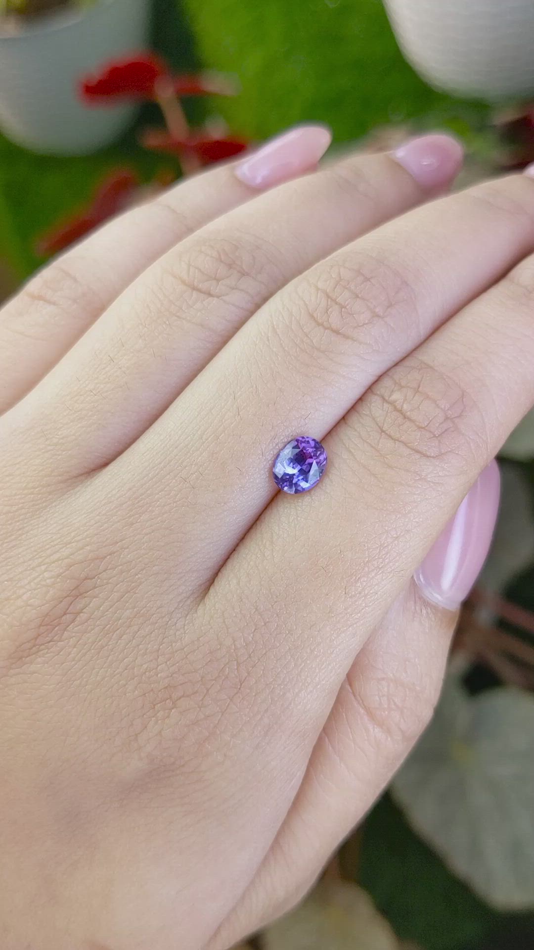1.03 Ct. Pinkish Purple Sapphire from Ceylon (Sri Lanka) Size Video