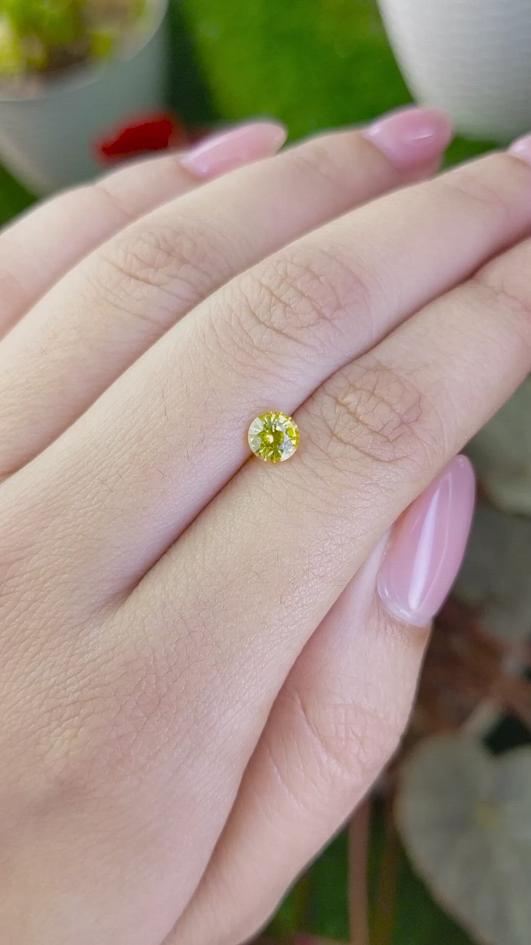 0.77 Ct. Yellow Sapphire from Ceylon (Sri Lanka) Size Video