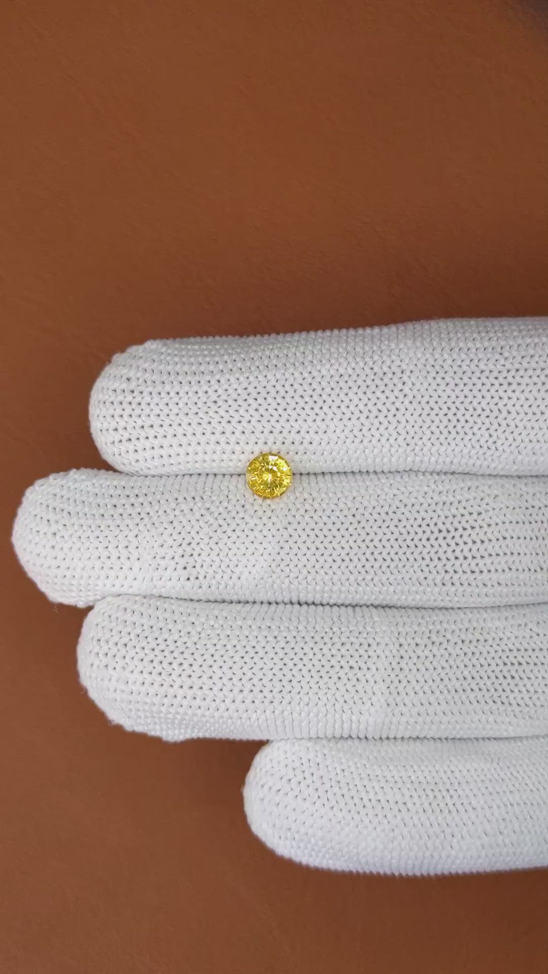 0.77 Ct. Yellow Sapphire from Ceylon (Sri Lanka) Size Video