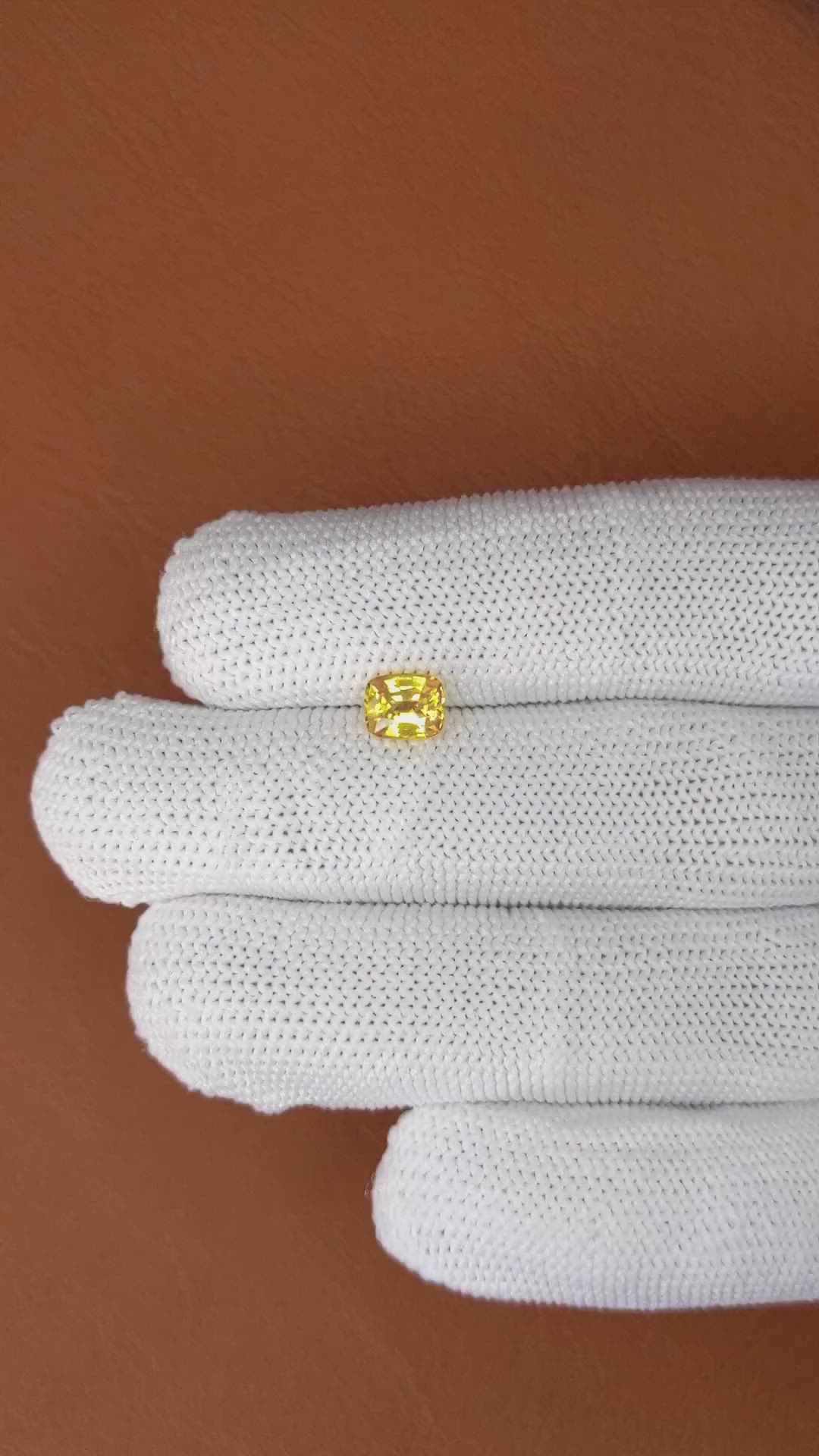 1.04 Ct. Yellow Sapphire from Ceylon (Sri Lanka) Size Video